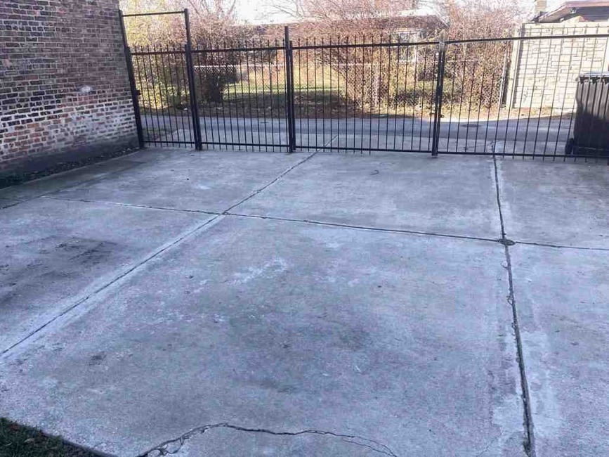 7420 S Bennett Avenue Property Photo 31