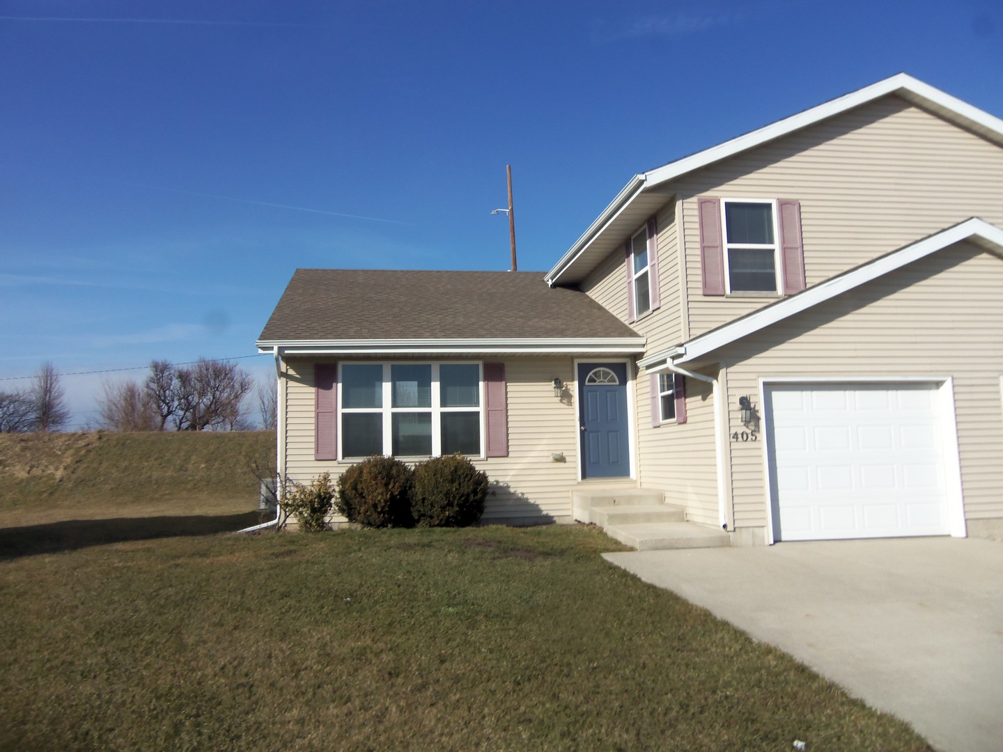405 Davidson Drive Property Photo 1