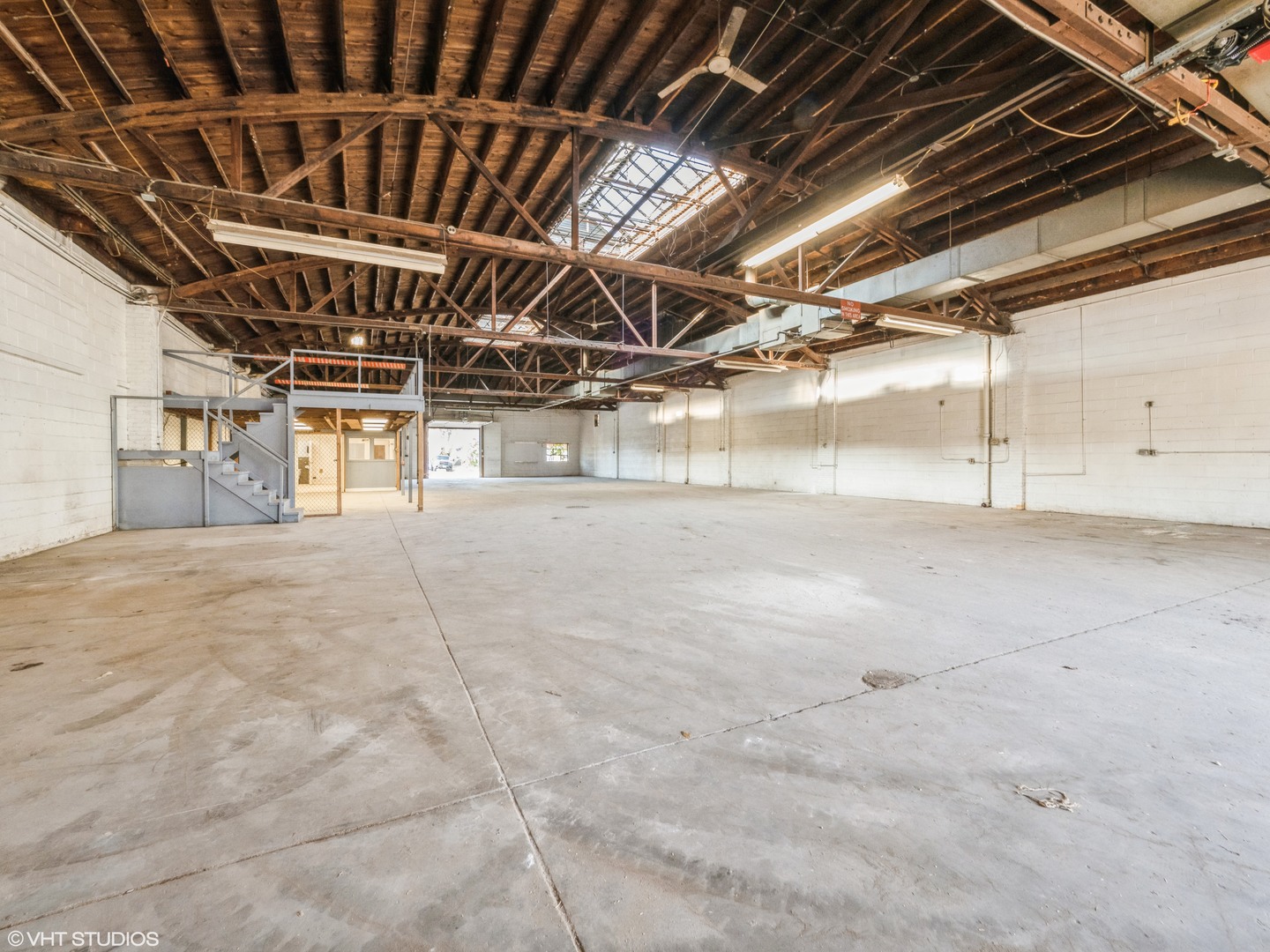 3527 N Milwaukee Avenue Property Photo 7
