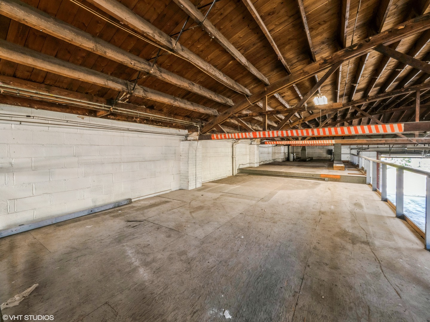 3527 N Milwaukee Avenue Property Photo 9