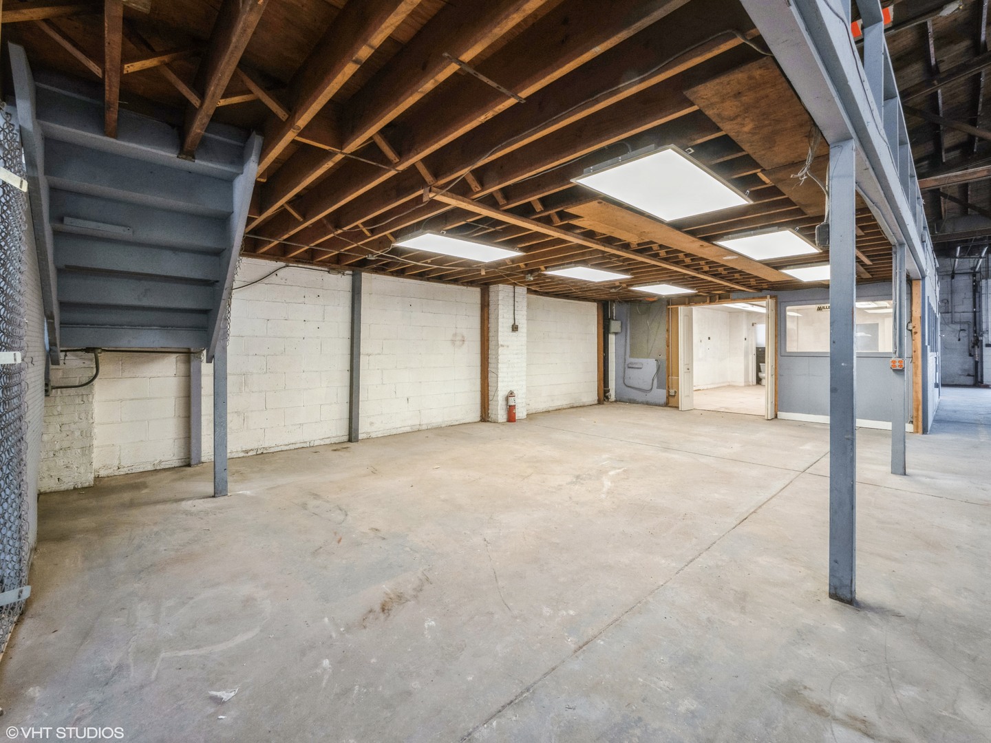 3527 N Milwaukee Avenue Property Photo 10