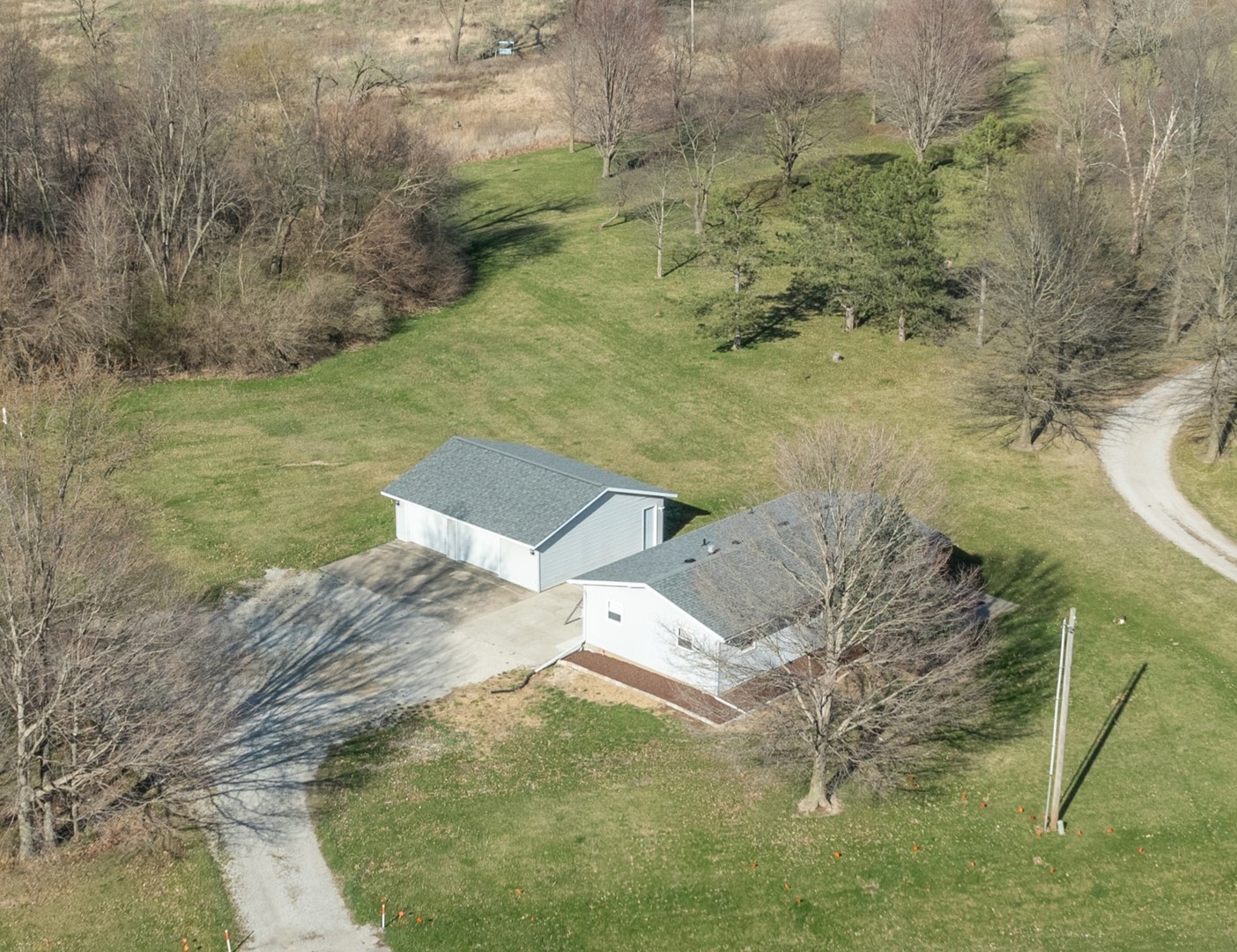 20232 Us Highway 150 Property Photo 1