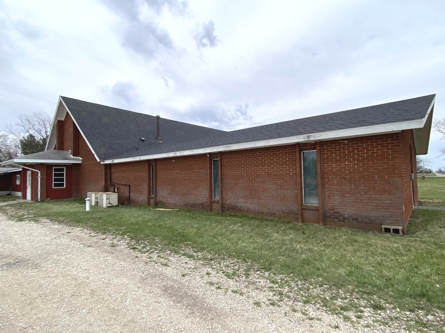 1902 N County Road 3000 Road Property Photo 4