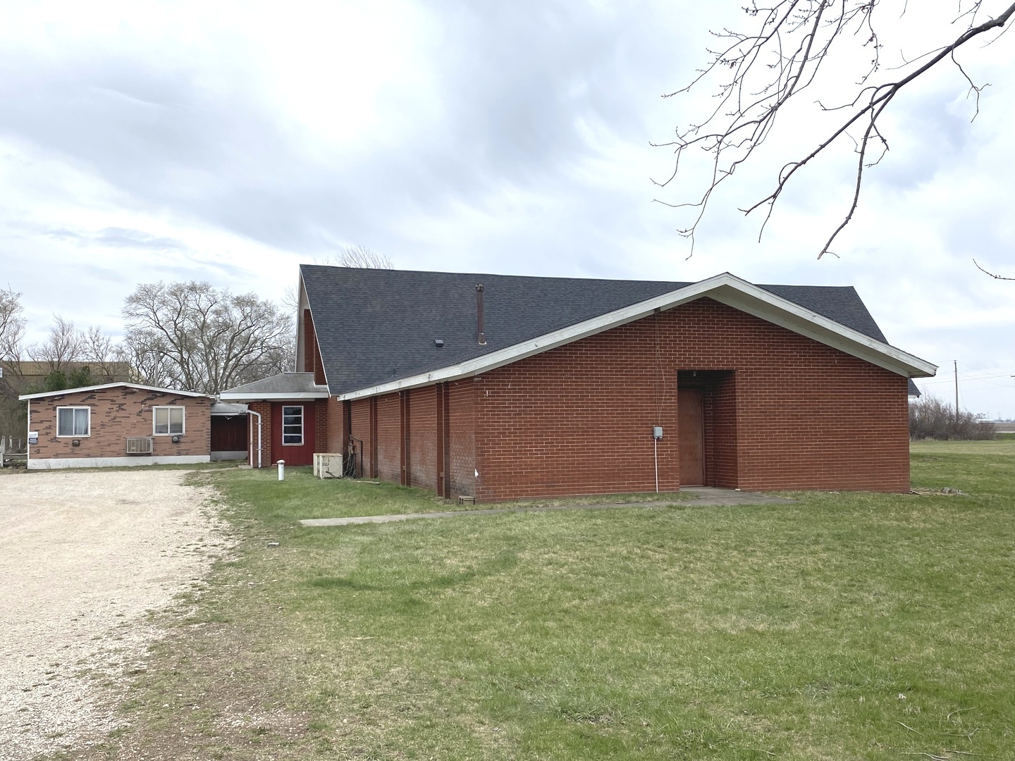 1902 N County Road 3000 Road Property Photo 6