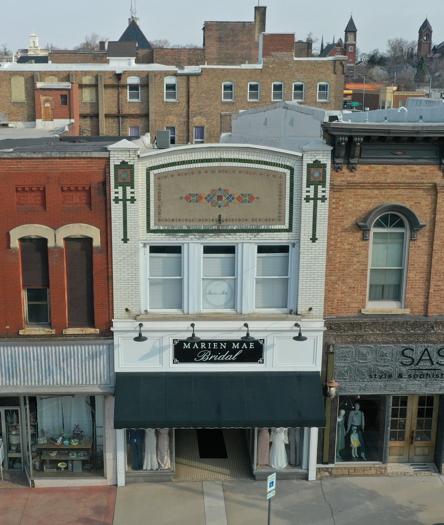 749 1st Street Property Photo 1