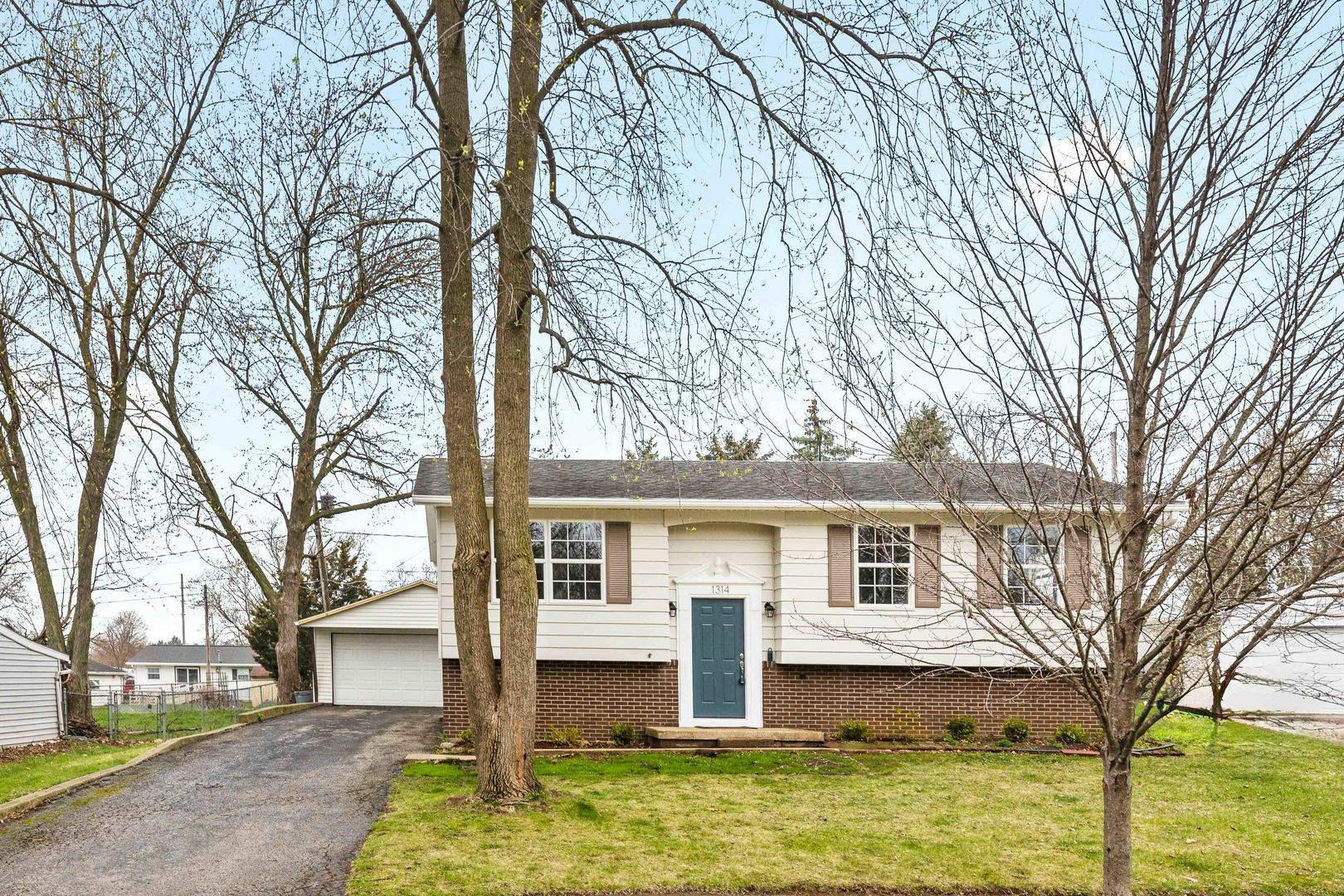 1314 Pinehurst Drive Property Photo 1