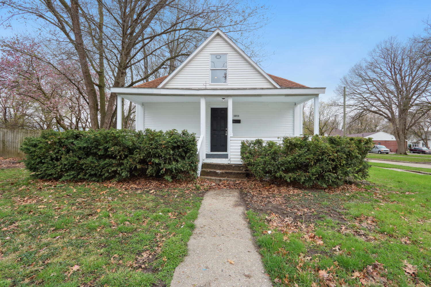 1211 N Walnut Street Property Photo 1