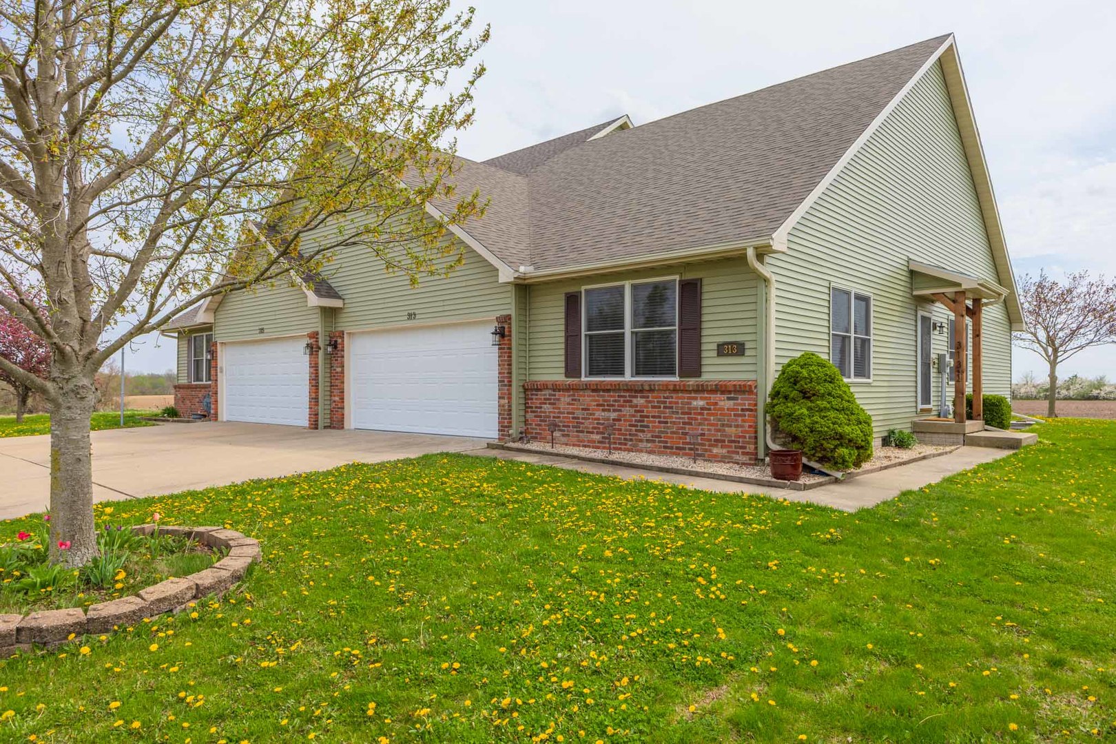 313 Burcham Drive Property Photo 1