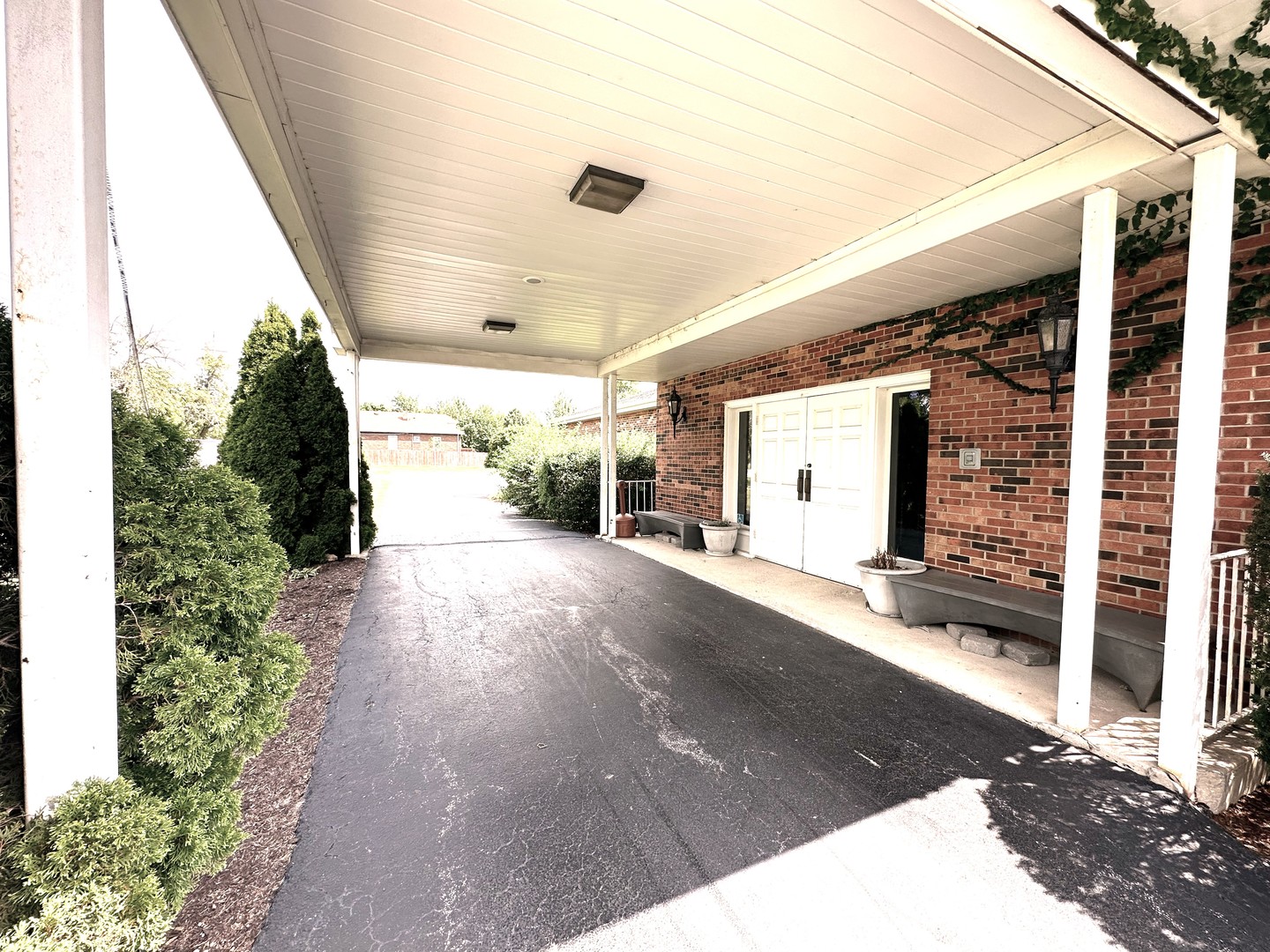 5333 W 151st Street Property Photo 8