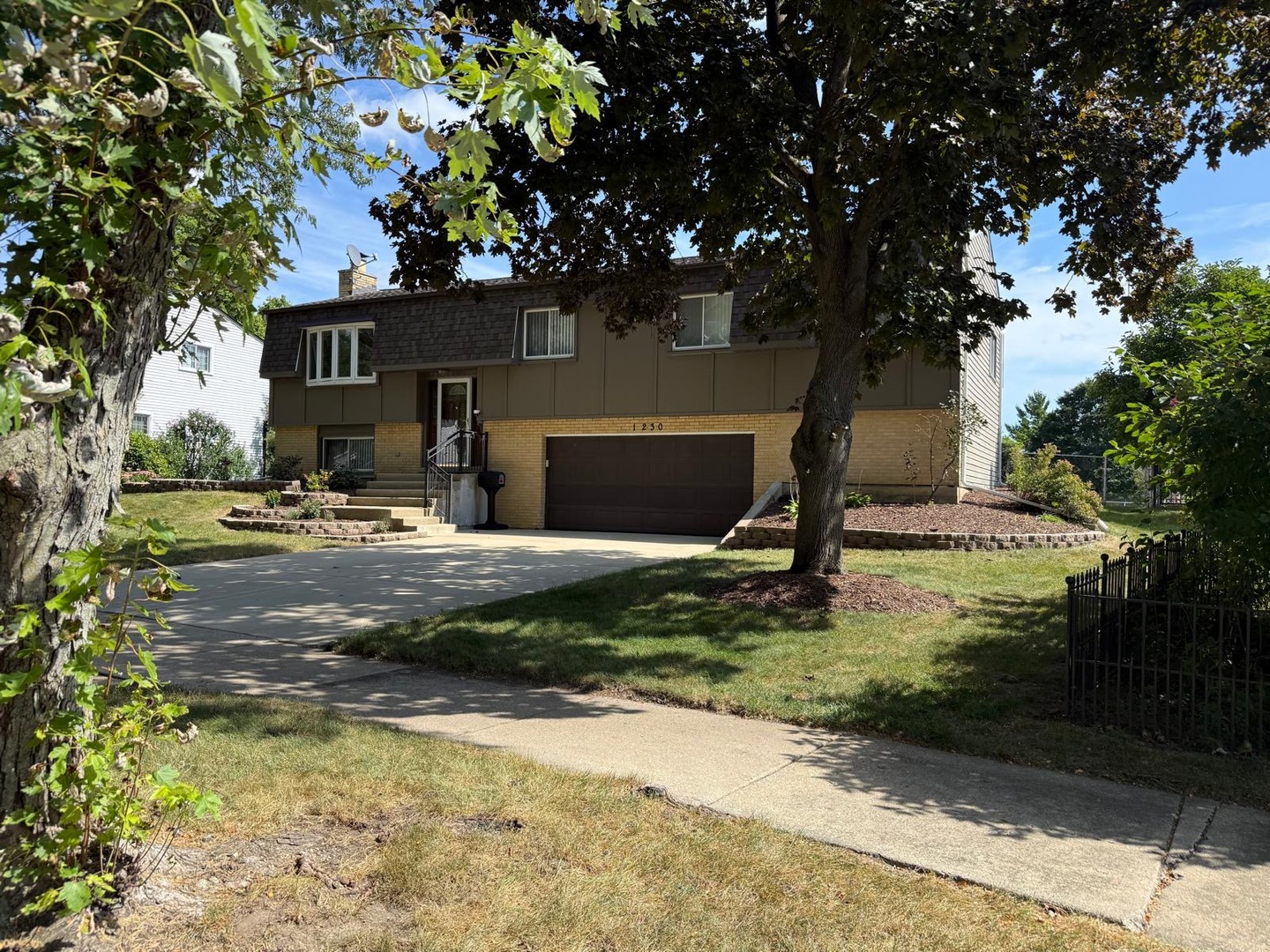 1230 Durham Drive Property Photo 1