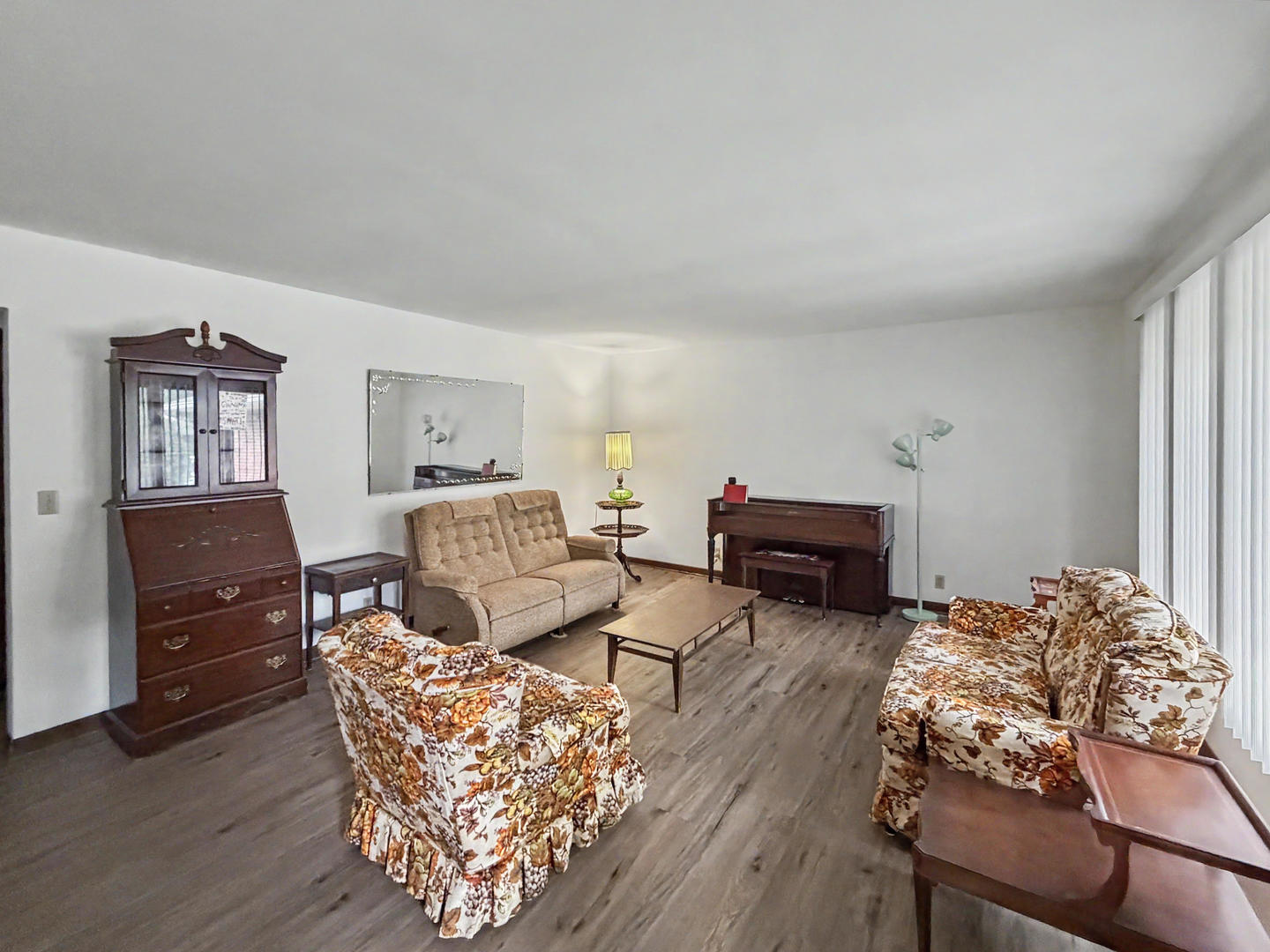 609 E Porter Avenue Property Photo 6