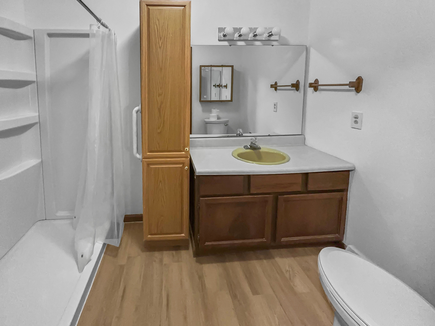 609 E Porter Avenue Property Photo 9
