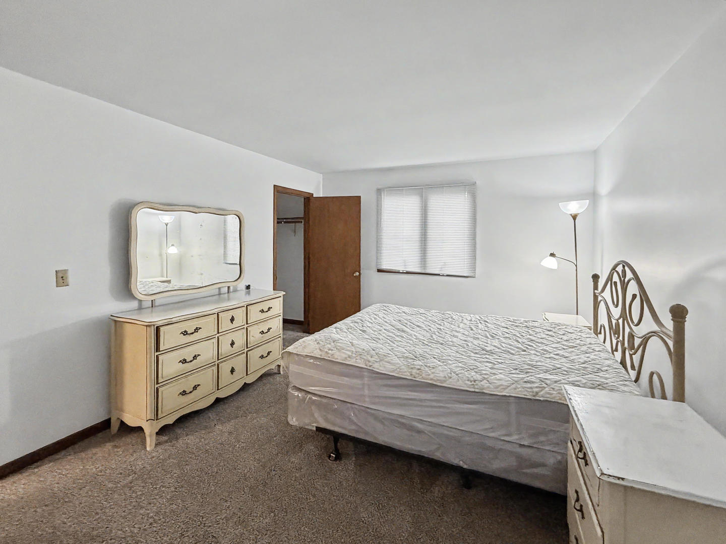 609 E Porter Avenue Property Photo 12