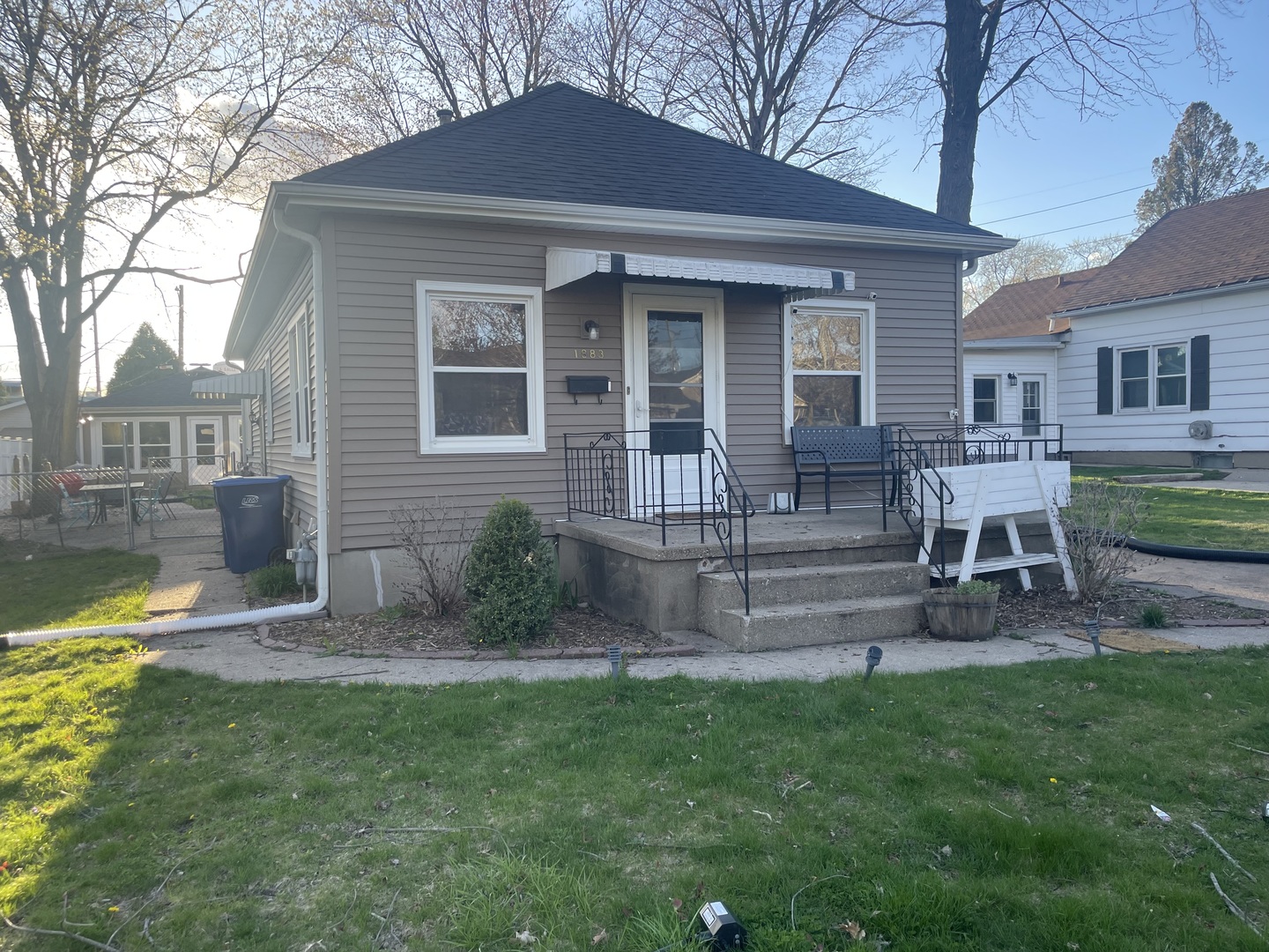 1883 Hennepin Street Property Photo 1