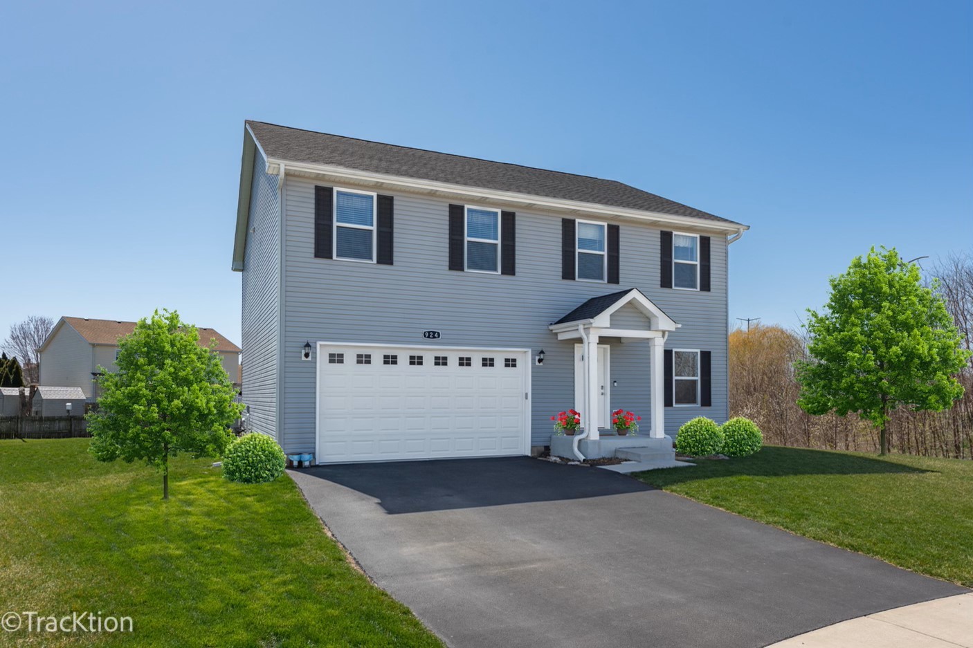 924 Bison Court Property Photo 1