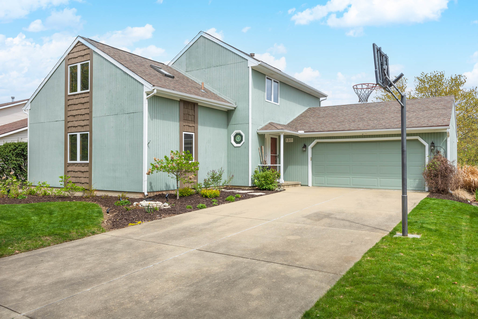 1311 Dianne Drive Property Photo 1