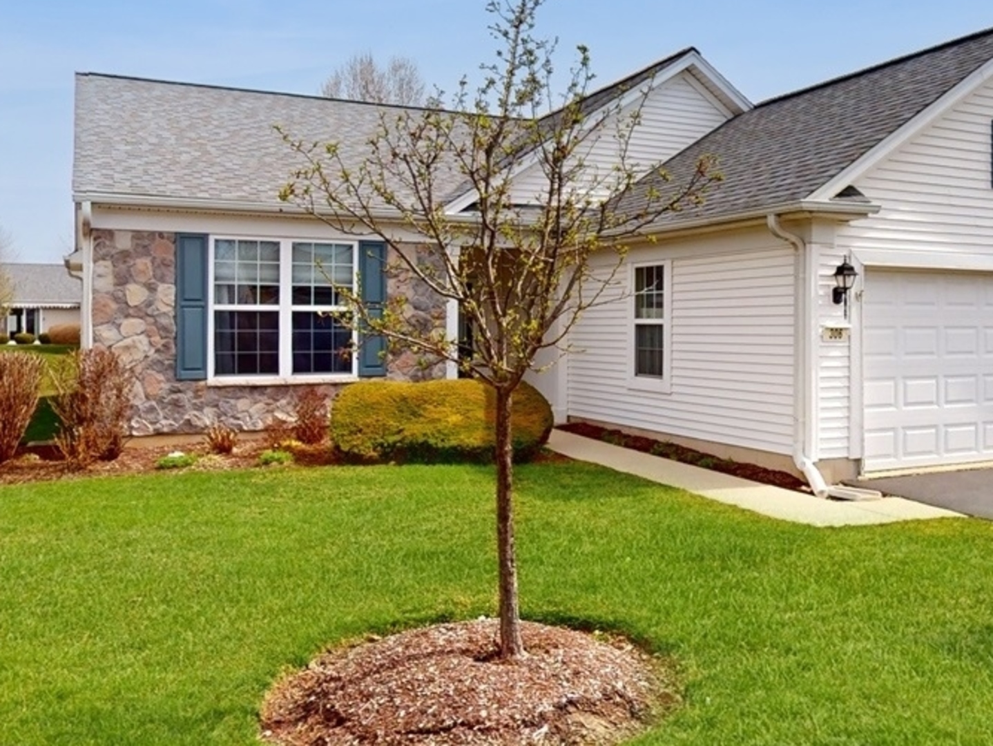 306 Prideland Drive Property Photo 1