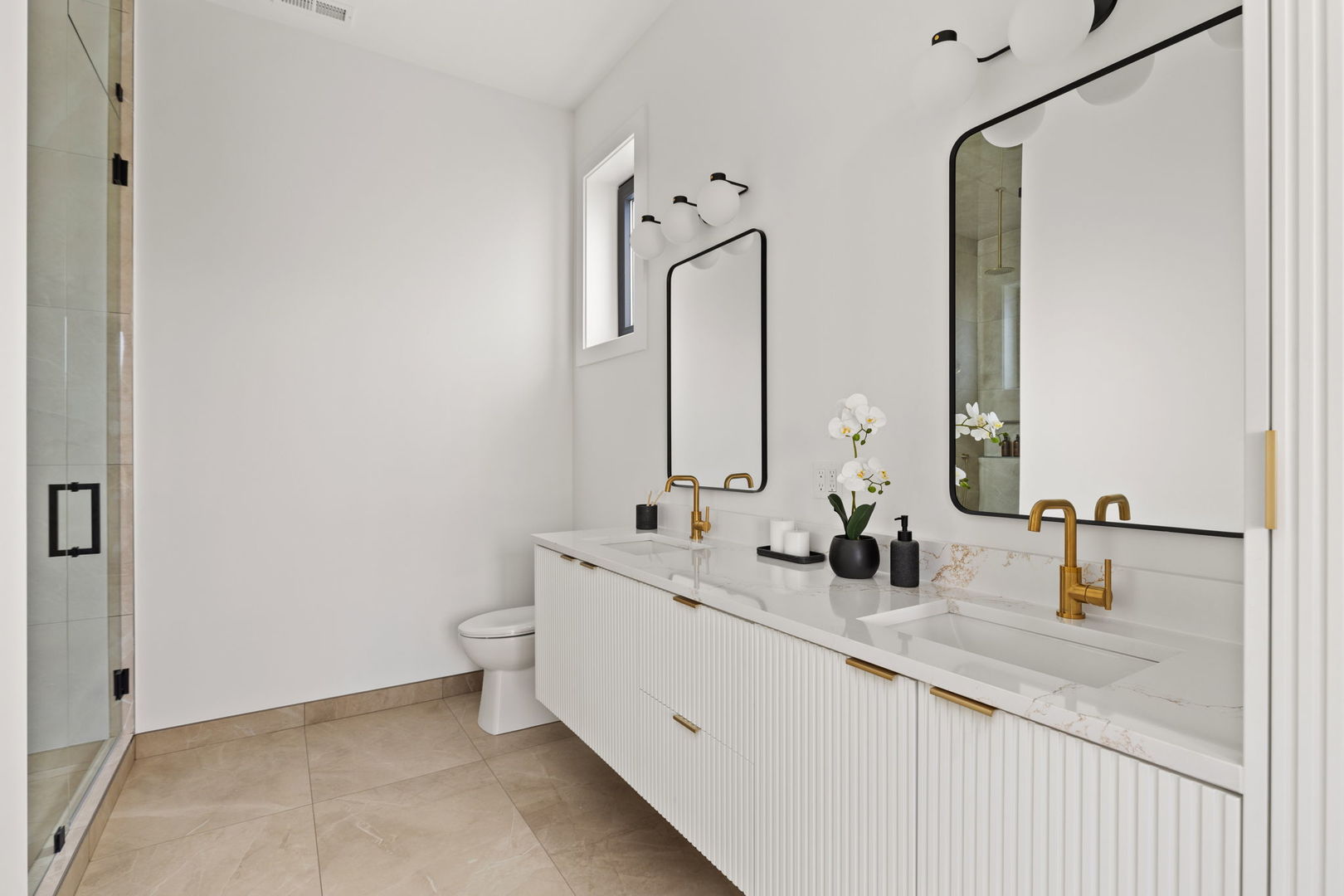 941 N Damen Avenue 201 Property Photo 13