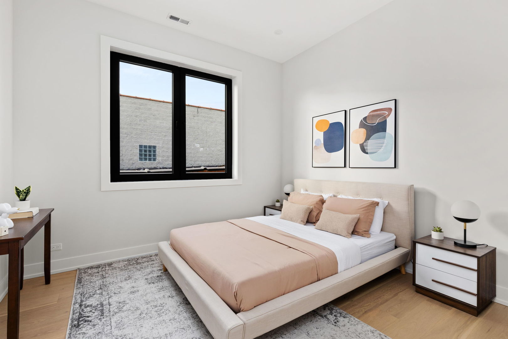 941 N Damen Avenue 201 Property Photo 16