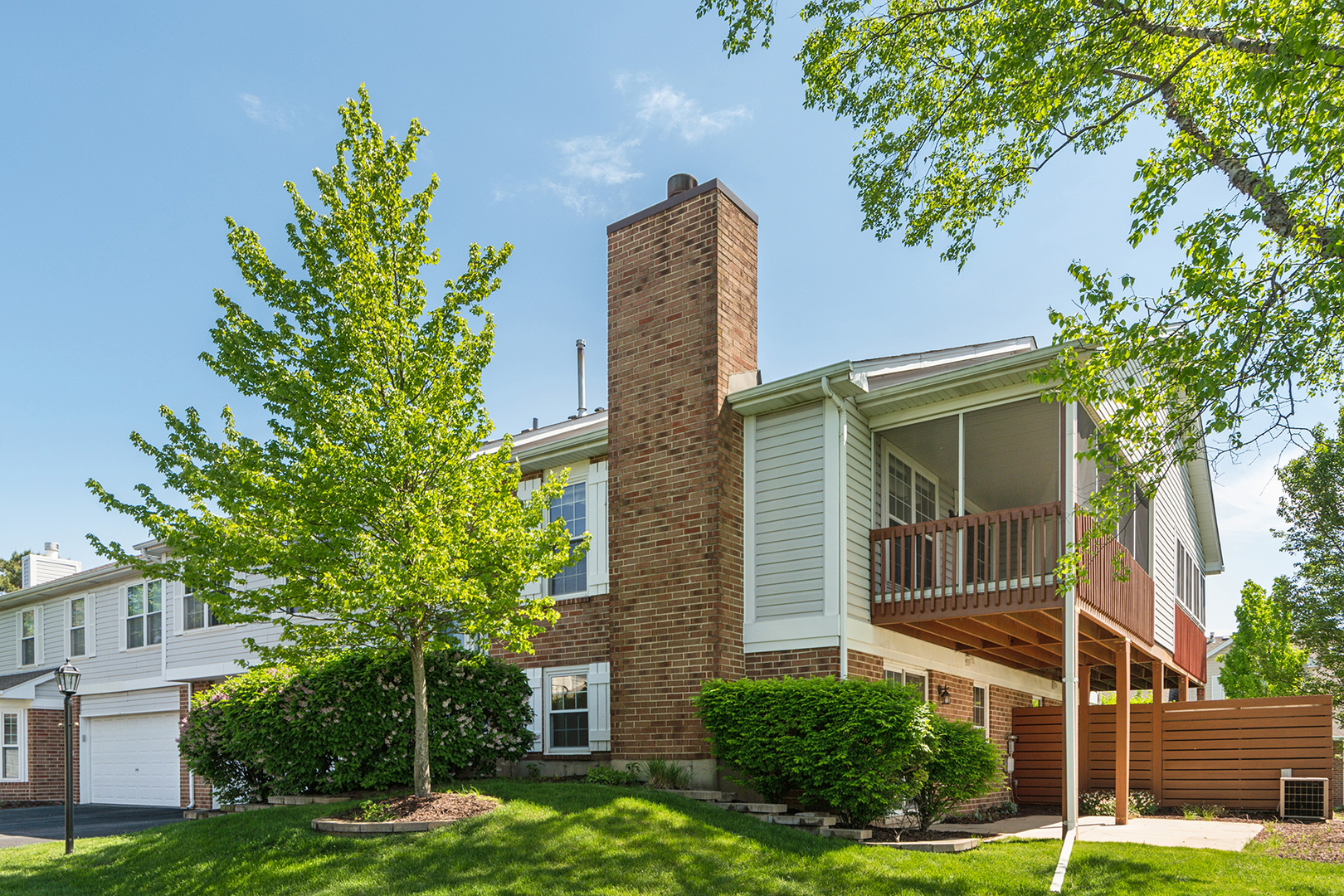 9779 Cambridge Circle Property Photo 1