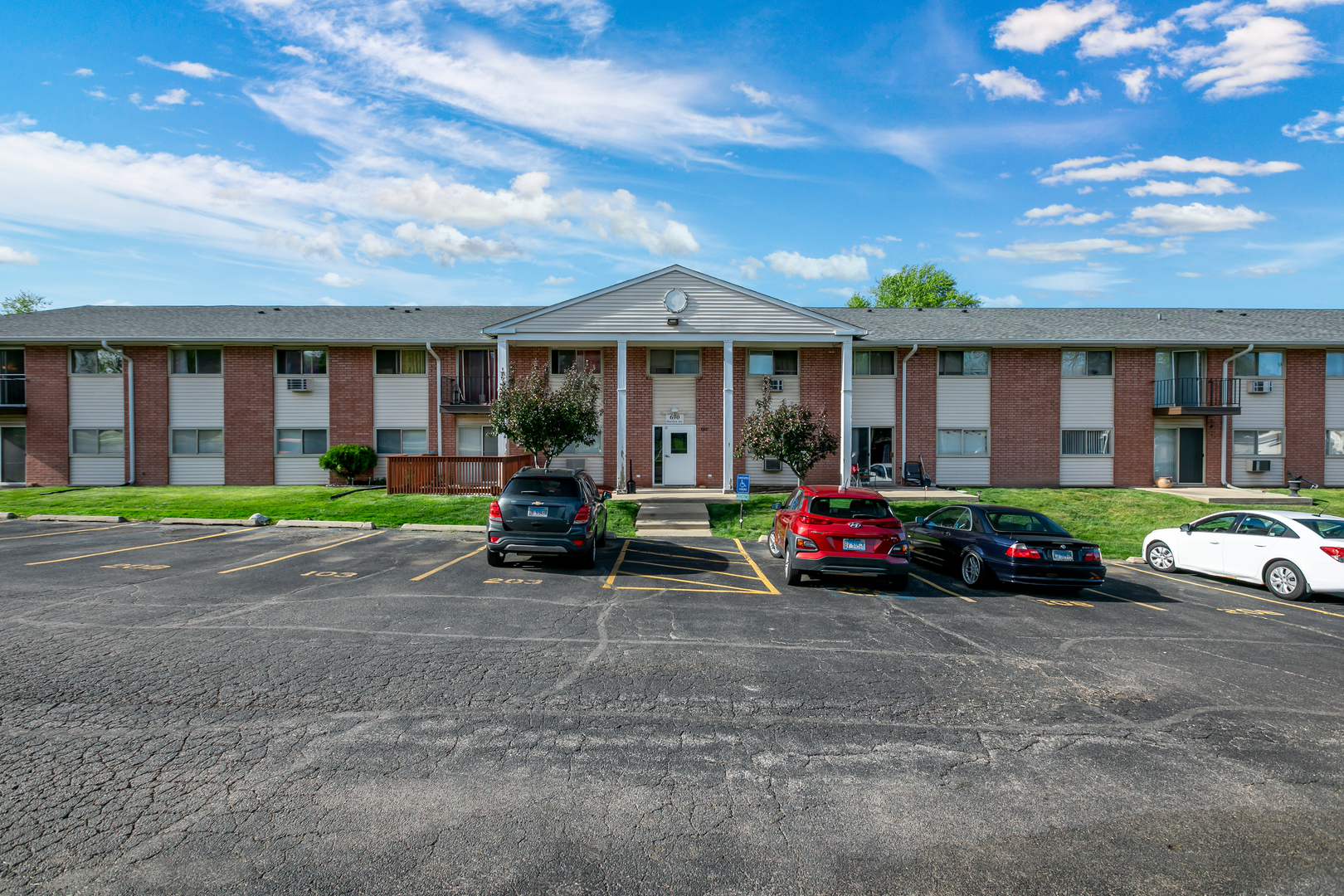 690 Marilyn Avenue 201 Property Photo 1