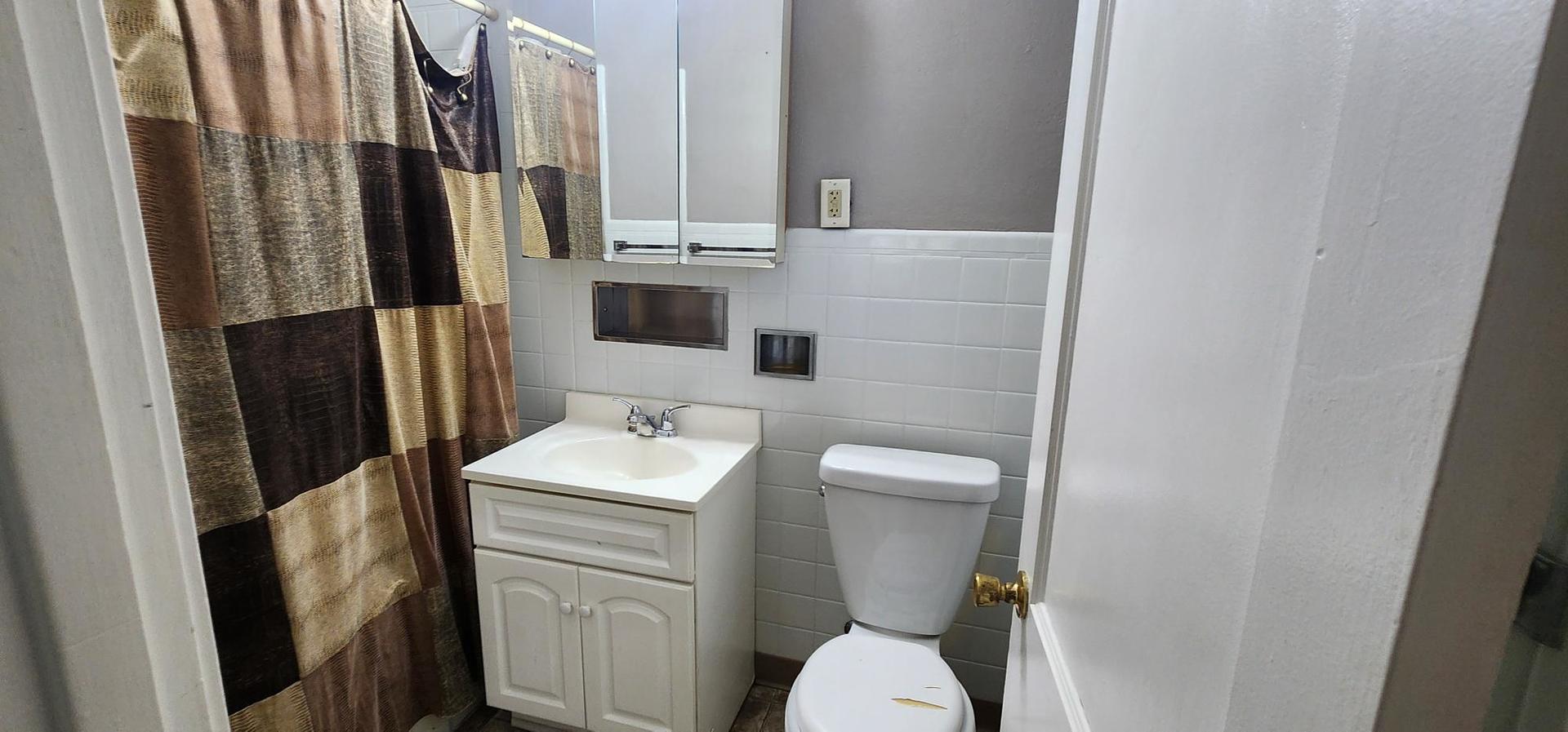 6200 Park Ridge Road Property Photo 18