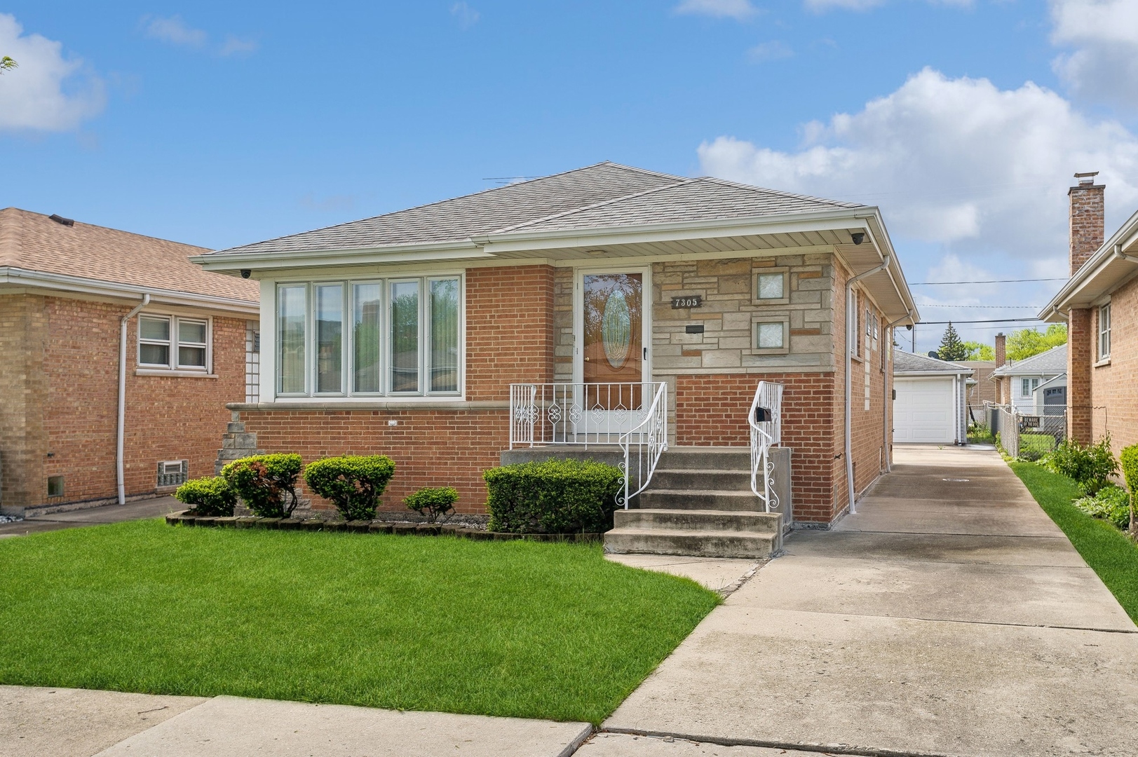 7305 W Olive Avenue Property Photo 1