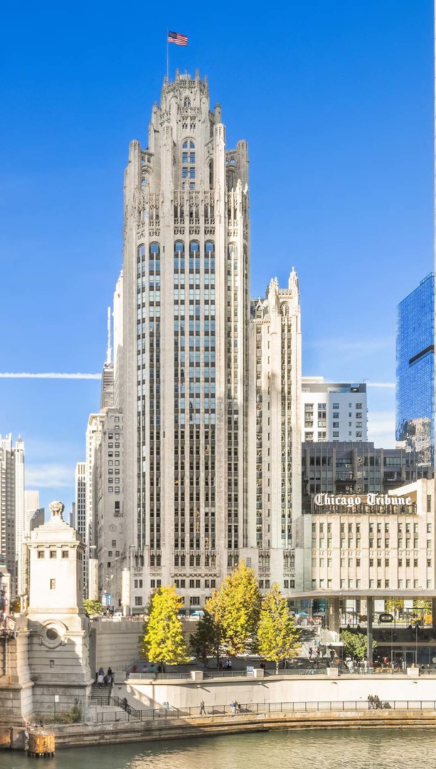 435 N Michigan Avenue 1703 Property Photo 1