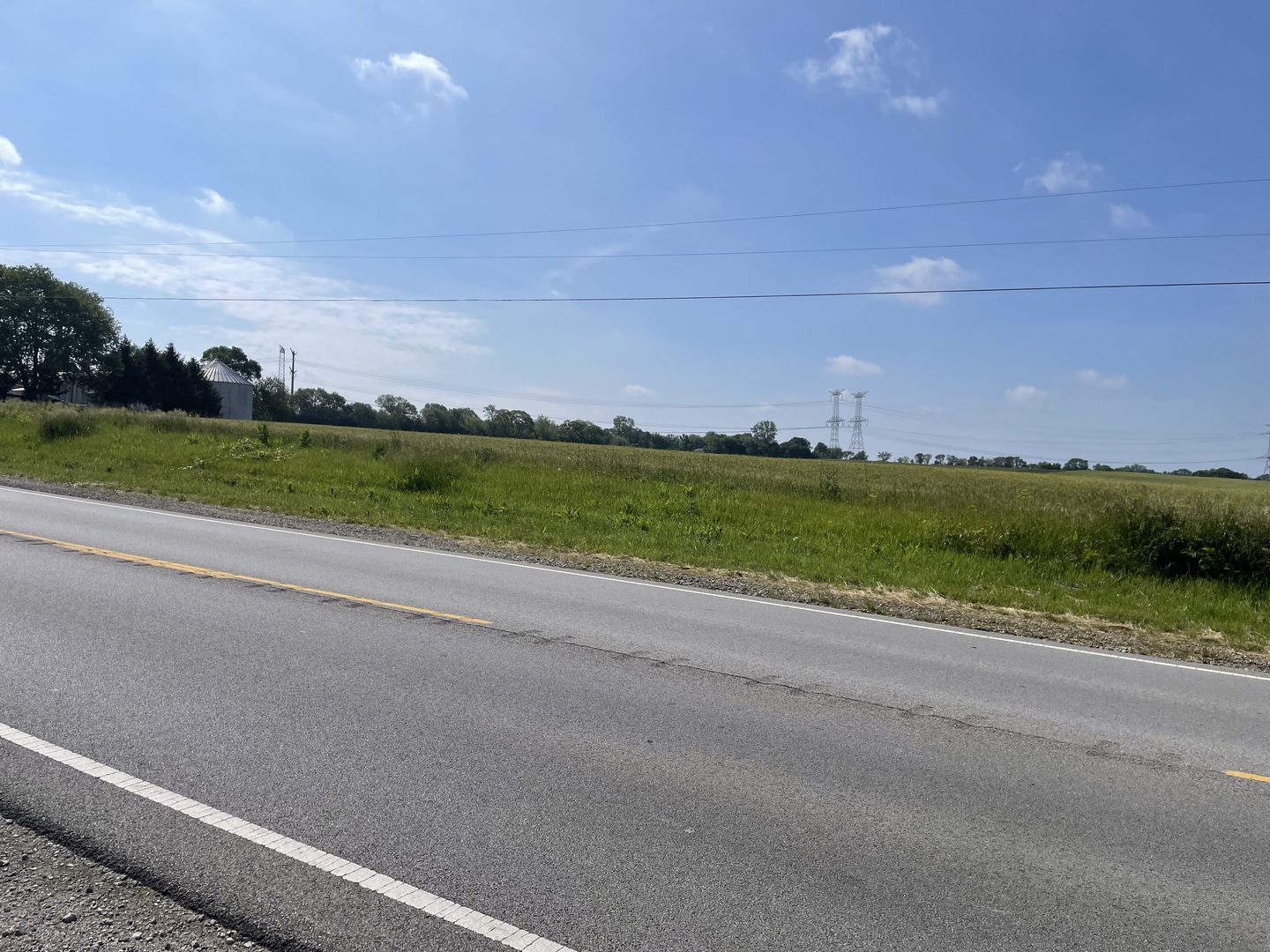 13621 W Maple Road Property Photo 2