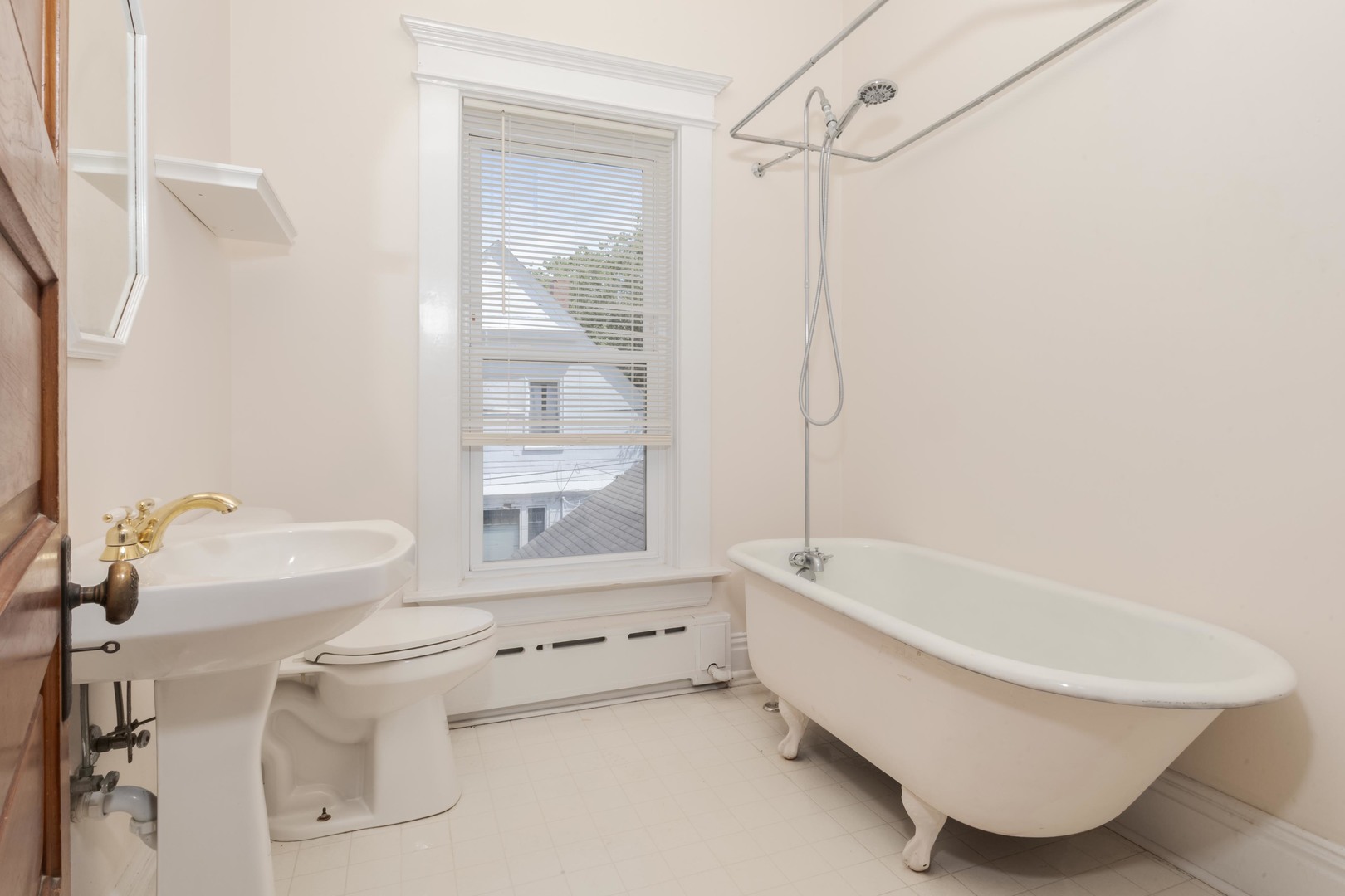 205 E Howard Street Property Photo 16