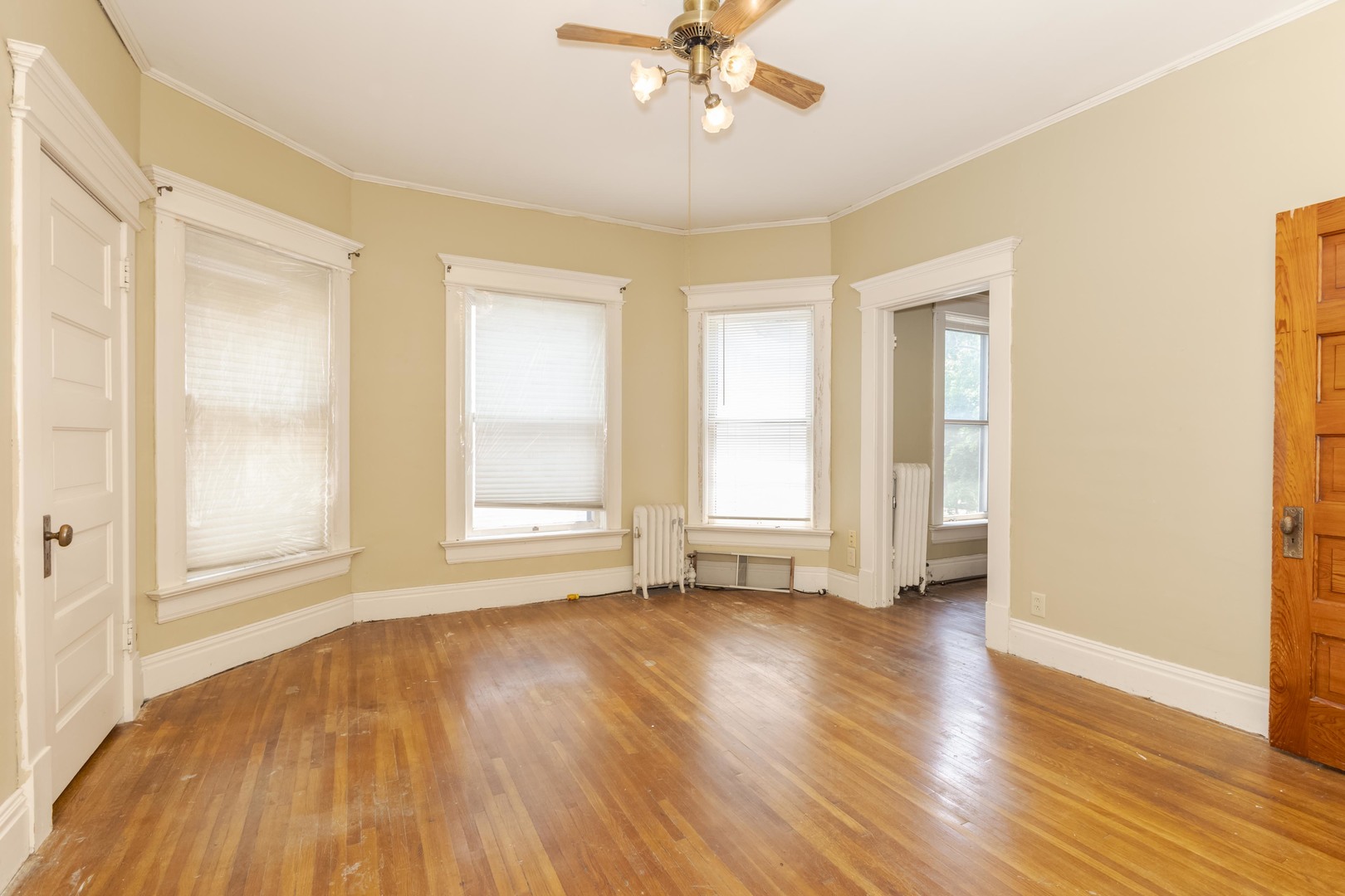 205 E Howard Street Property Photo 29