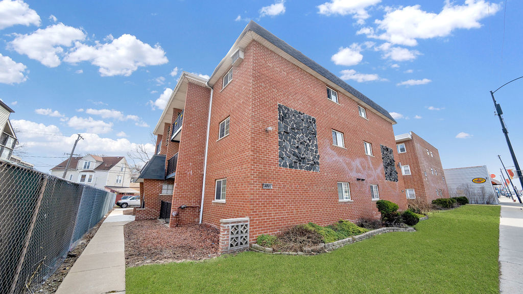 4801-03 S Archer Avenue Property Photo 1