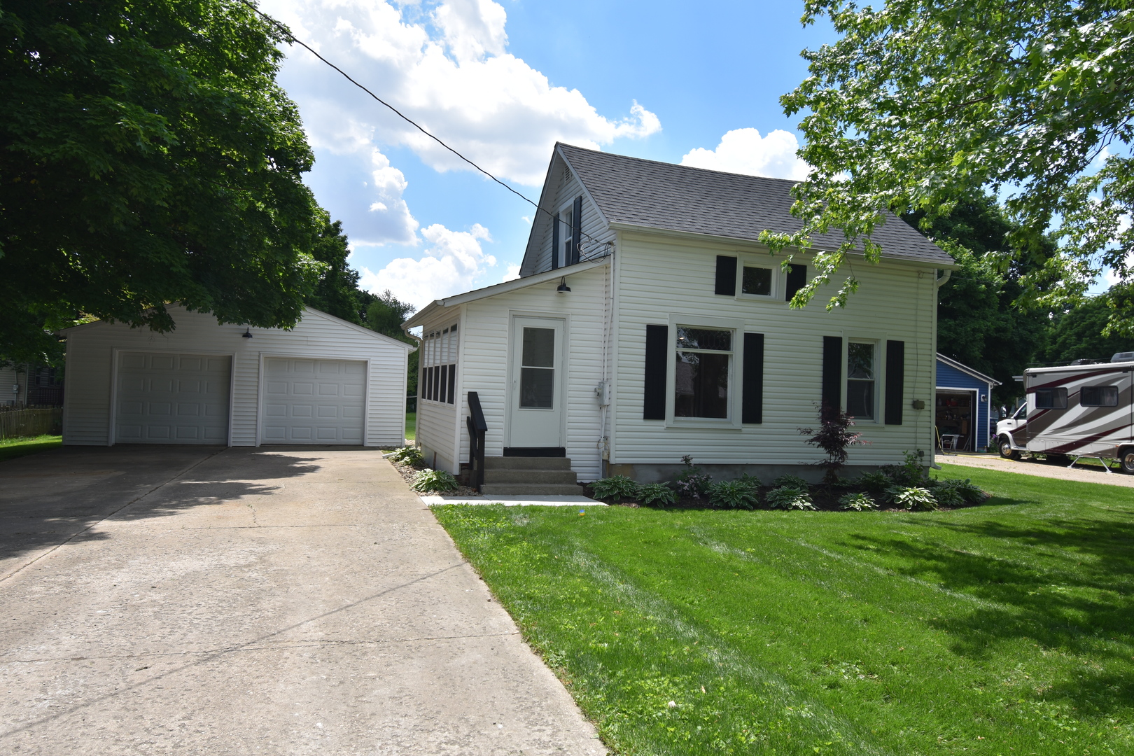 509 W Winthrop Street Property Photo 1