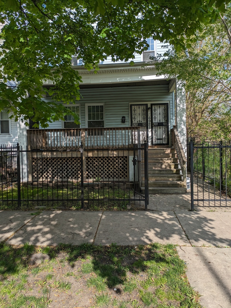 6921 S Normal Boulevard Property Photo 1