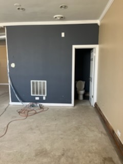 5601-03 S Pulaski Road Property Photo 6