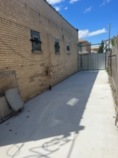 5601-03 S Pulaski Road Property Photo 8