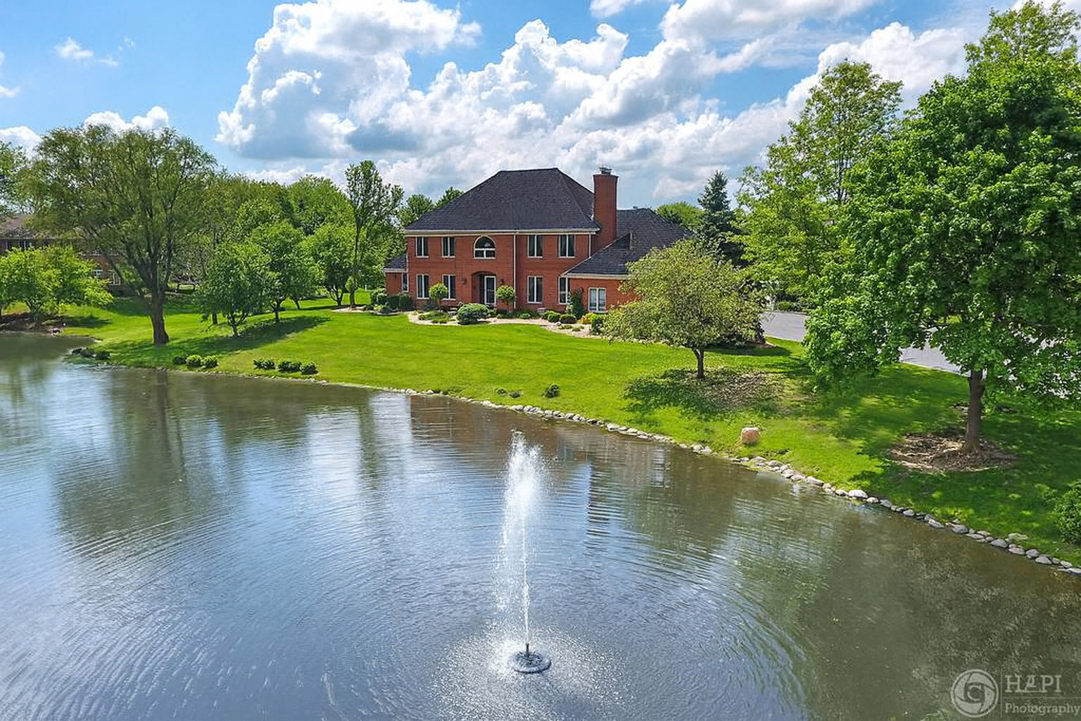 4 Windsor Court Property Photo 1