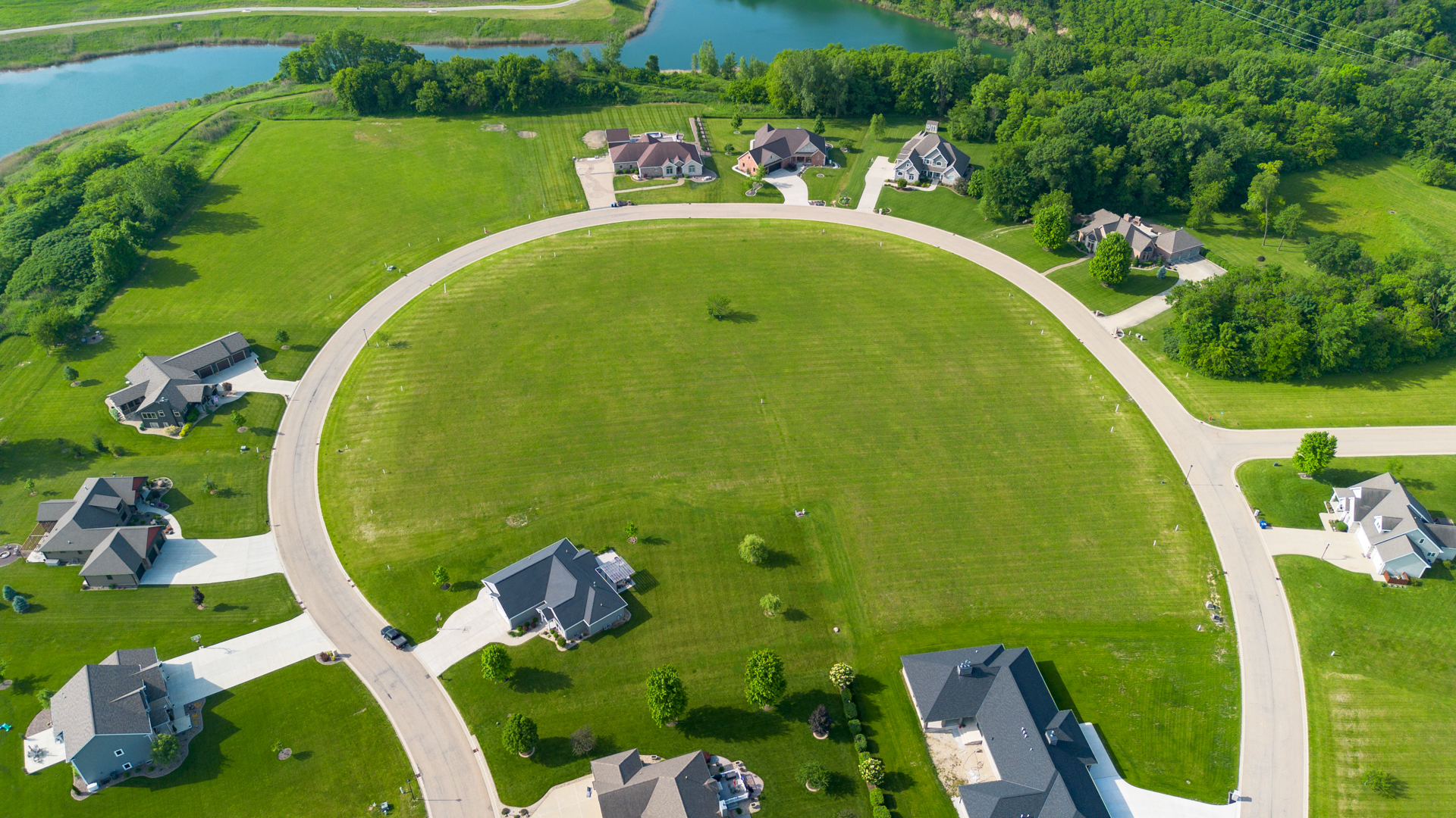 Lot 24 Vermilionvue Trace Property Photo 4