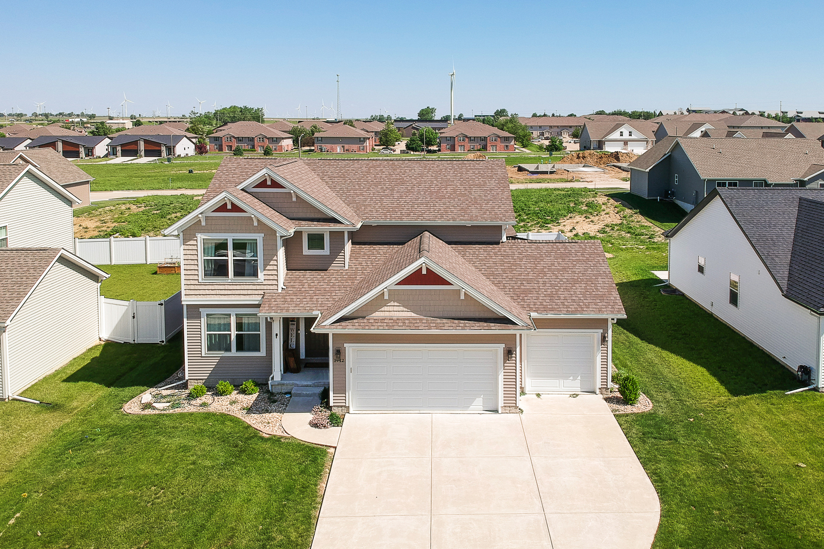 1712 Coralstone Way Property Photo 1