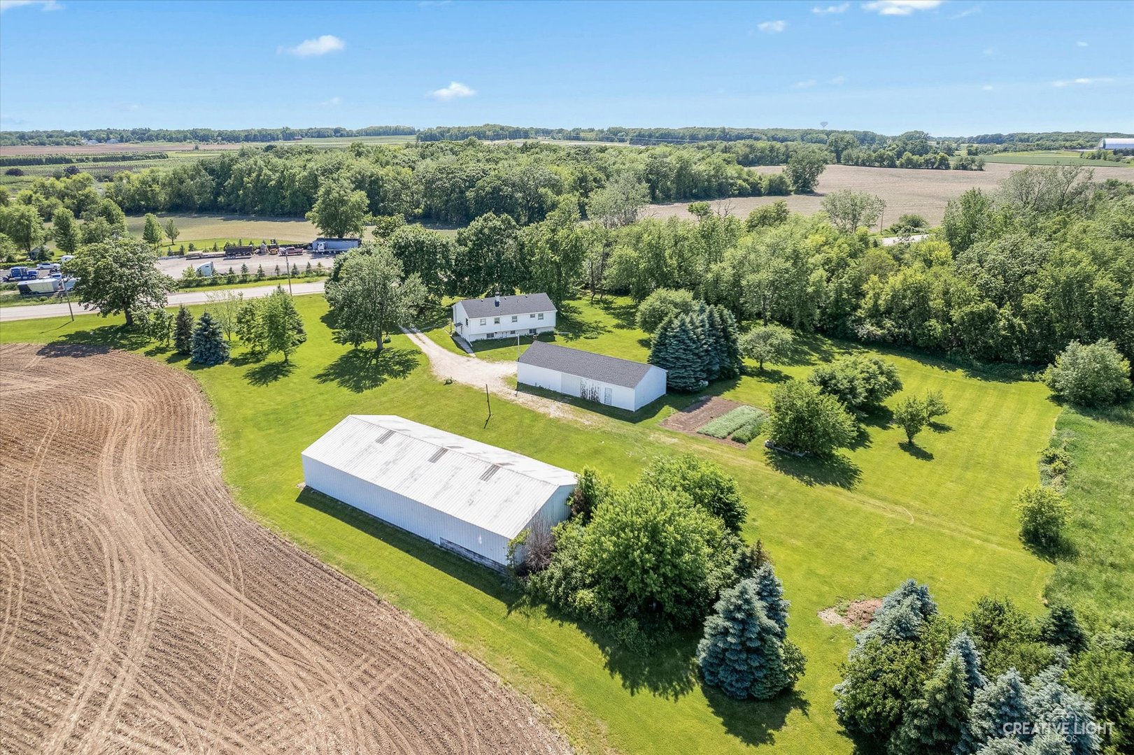 43w916 Us Highway 20 Property Photo 1