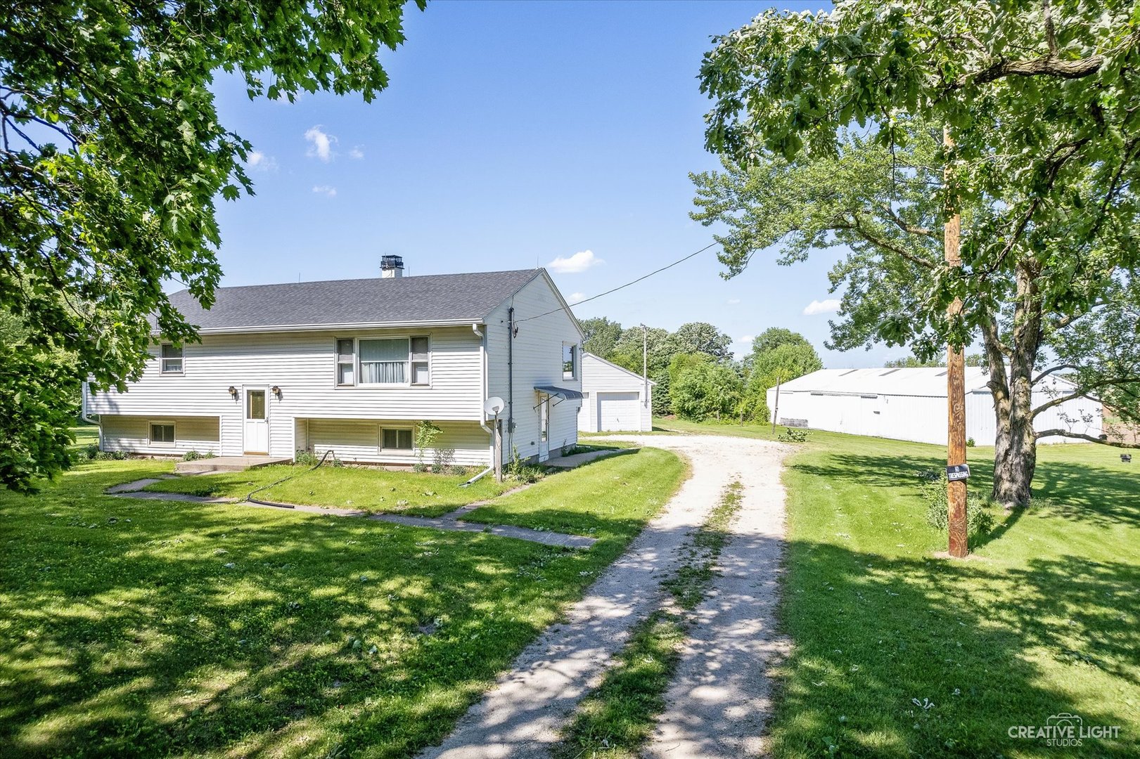 43w916 Us Highway 20 Property Photo 7