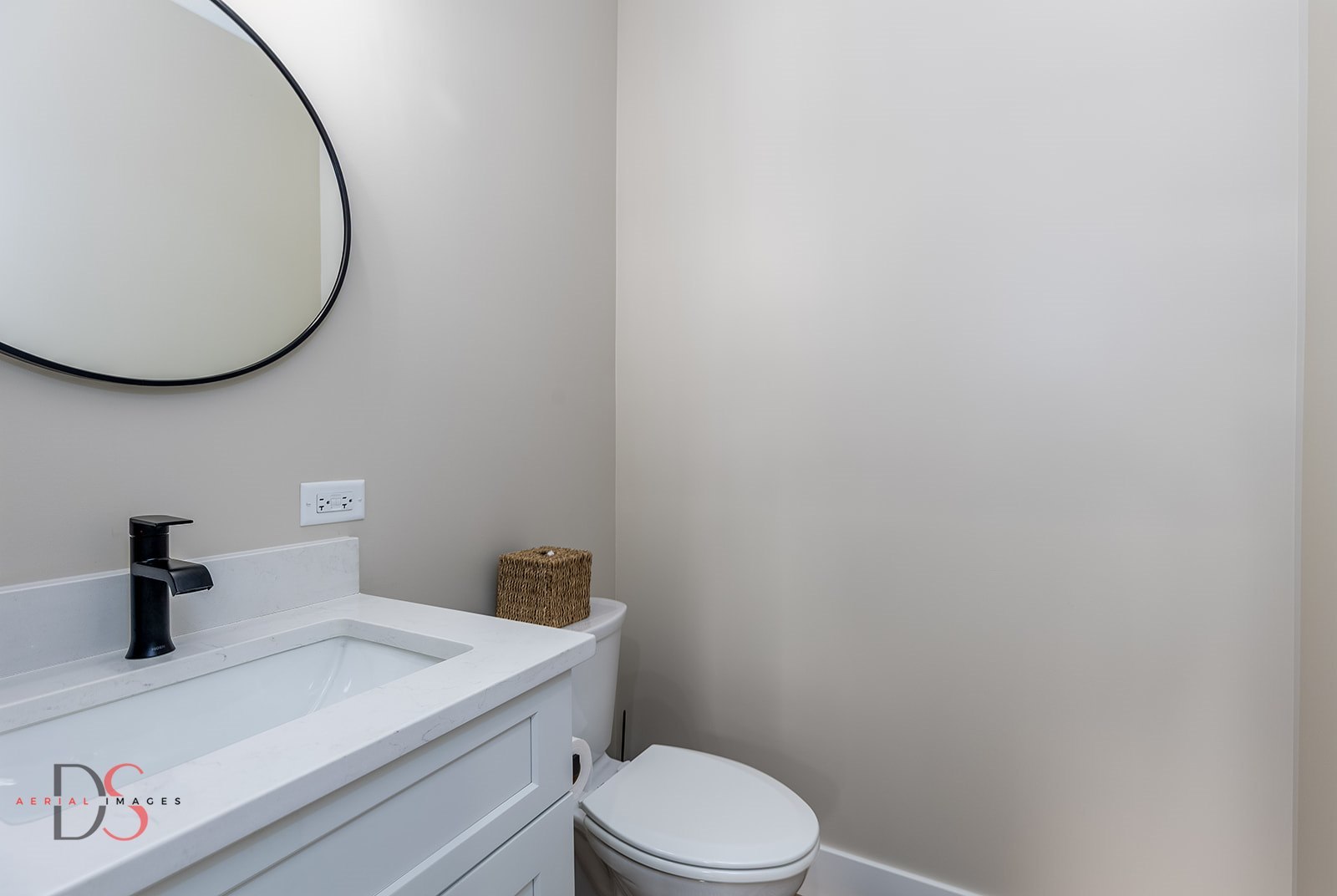 208 Leeward Way Property Photo 13
