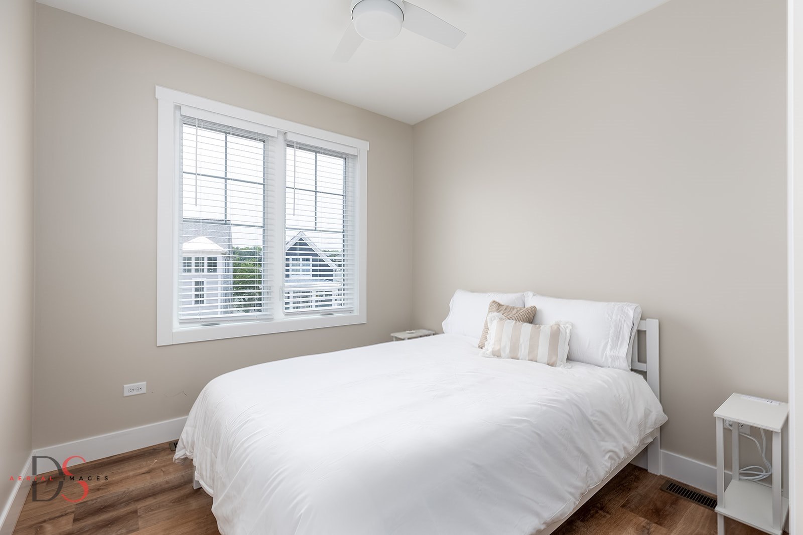 208 Leeward Way Property Photo 15
