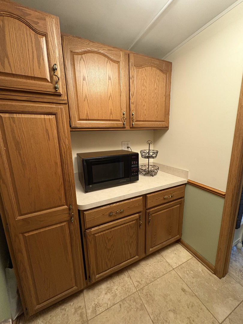 265 Macarthur Drive Property Photo 7