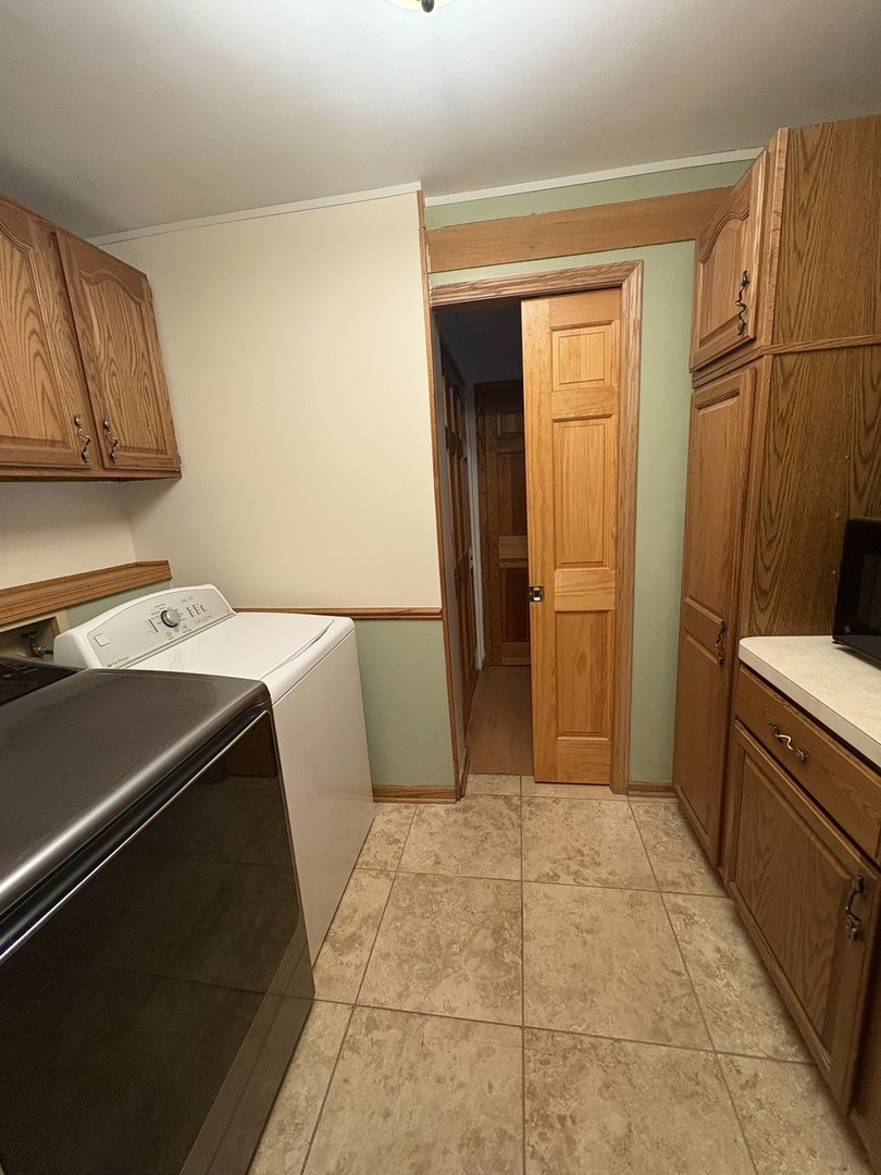 265 Macarthur Drive Property Photo 9