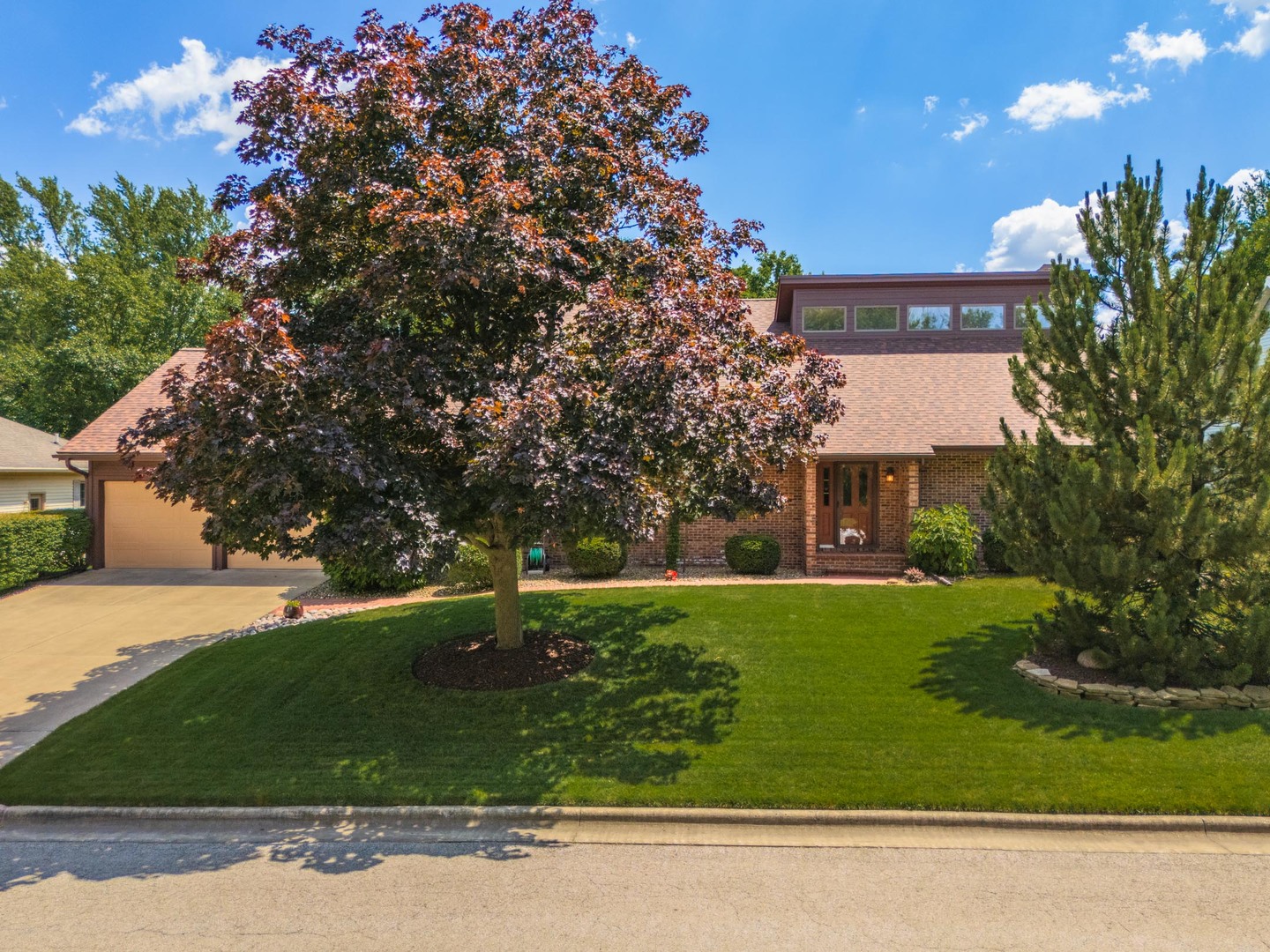 905 Rhymer Drive Property Photo 1