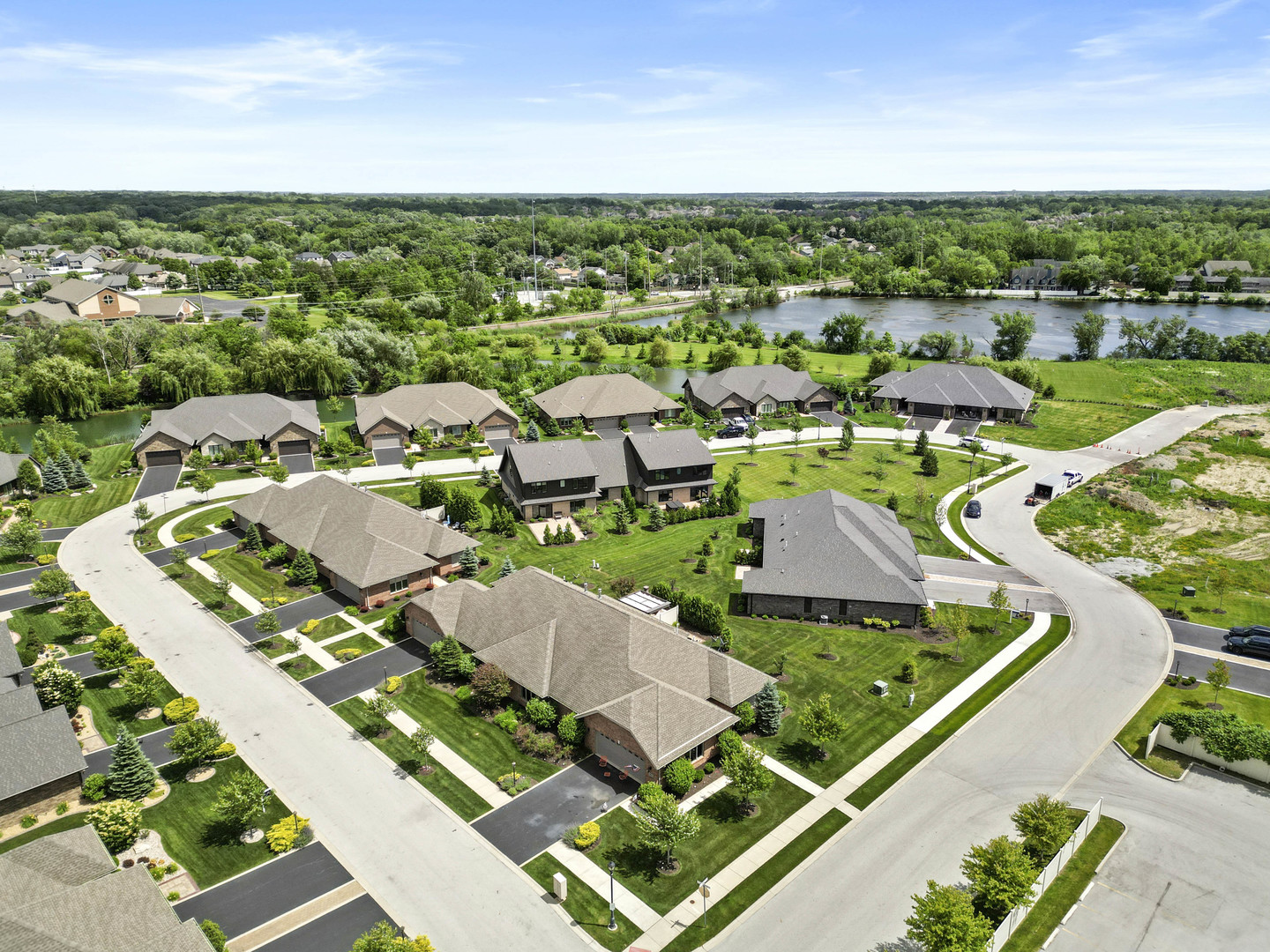 8433 Dancing Waters Lane Property Photo 5