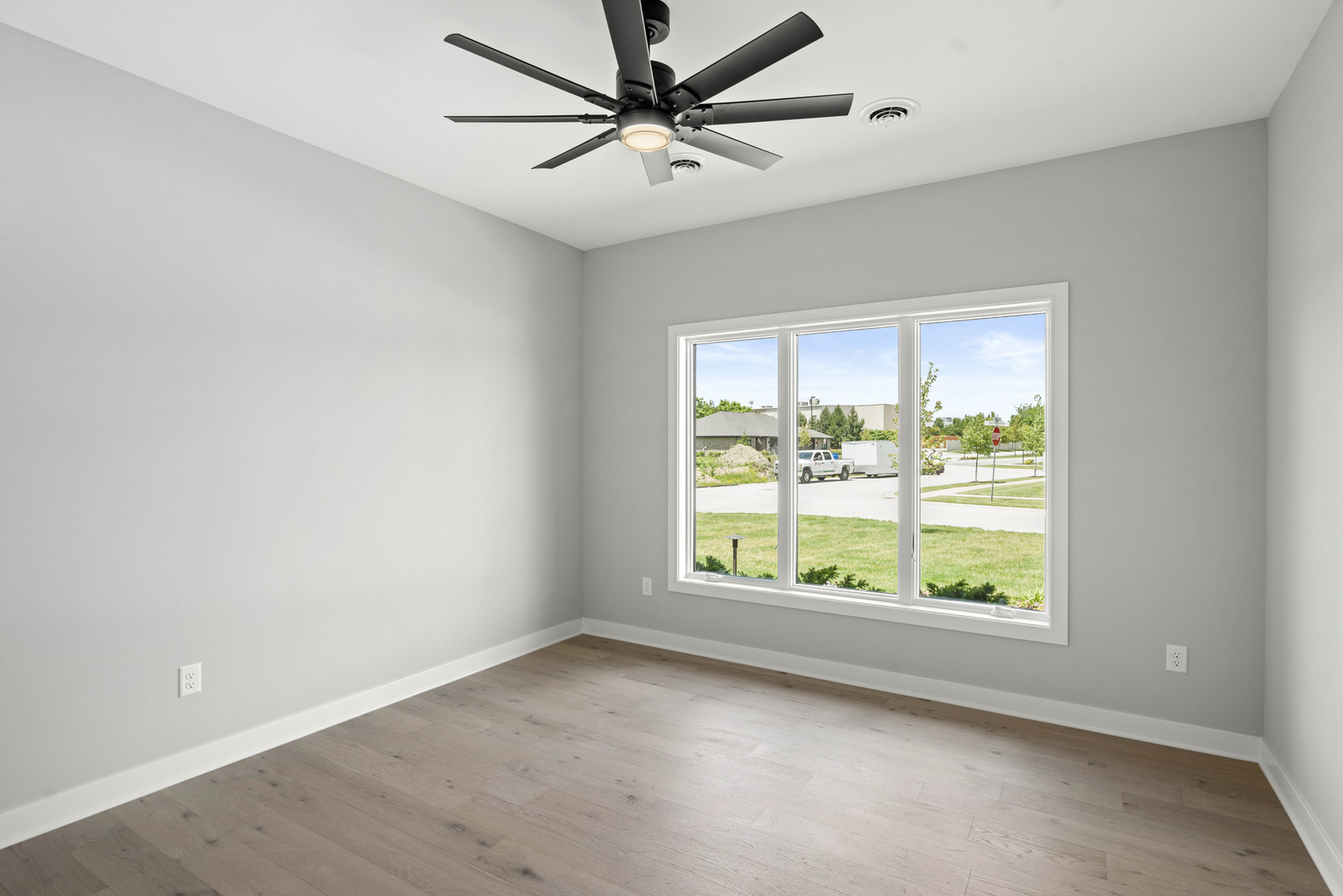 8433 Dancing Waters Lane Property Photo 28