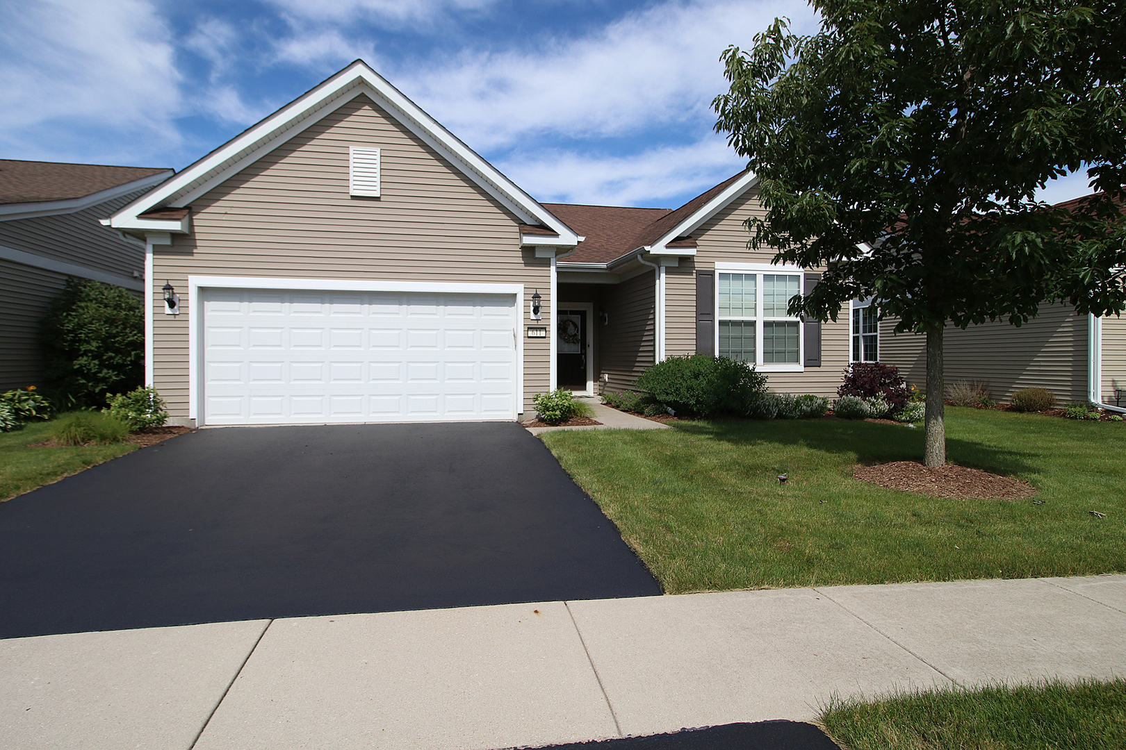 611 Pleasant Drive Property Photo 1