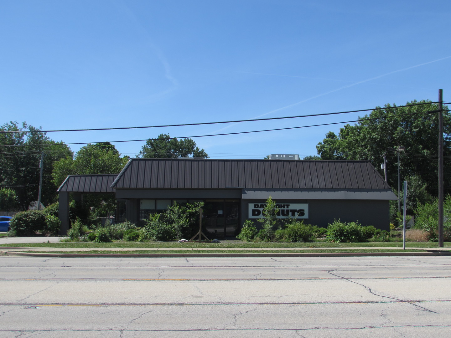 901 E Southline Road Property Photo 2